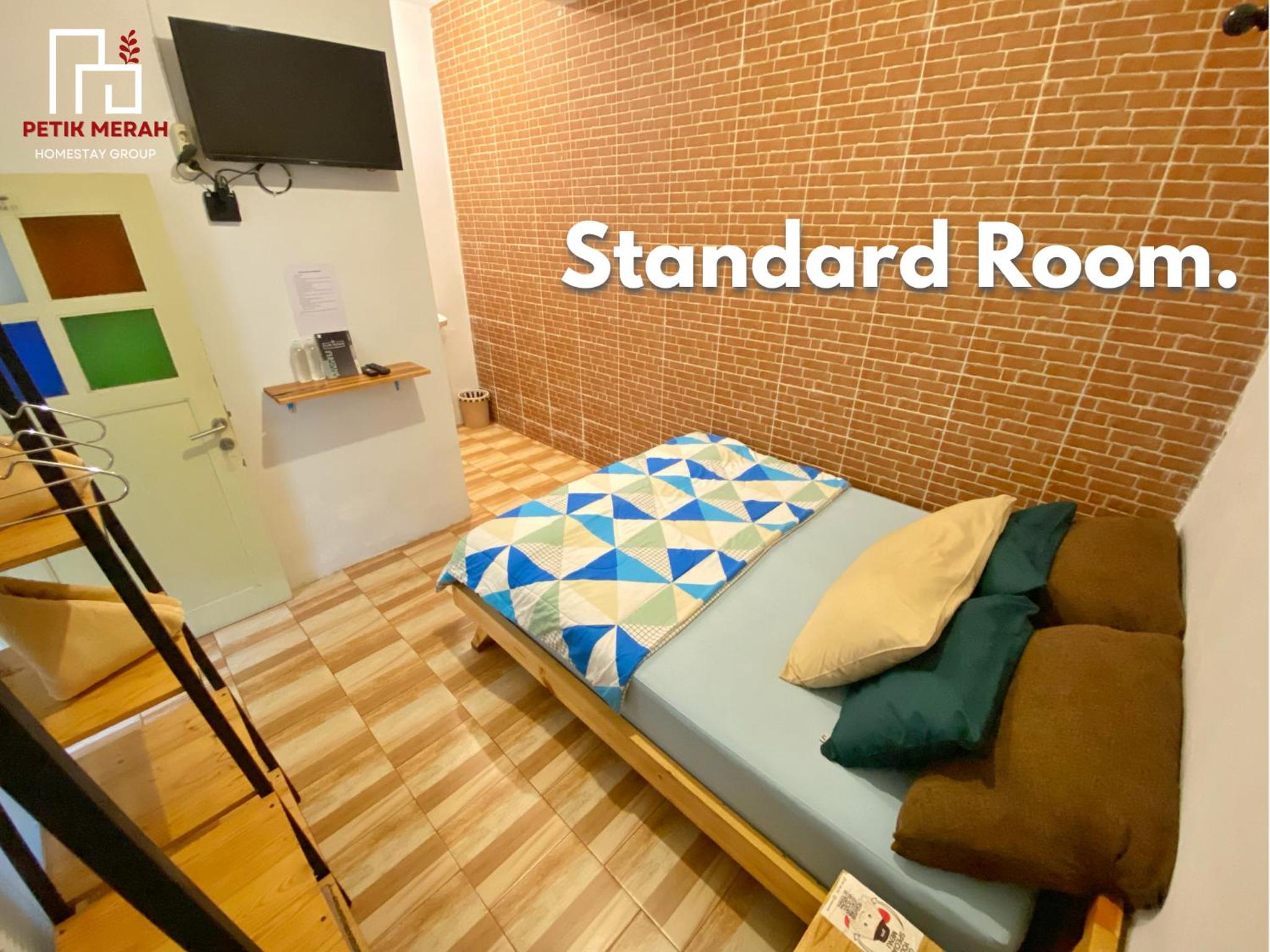 Standard Double Room - Photo 8