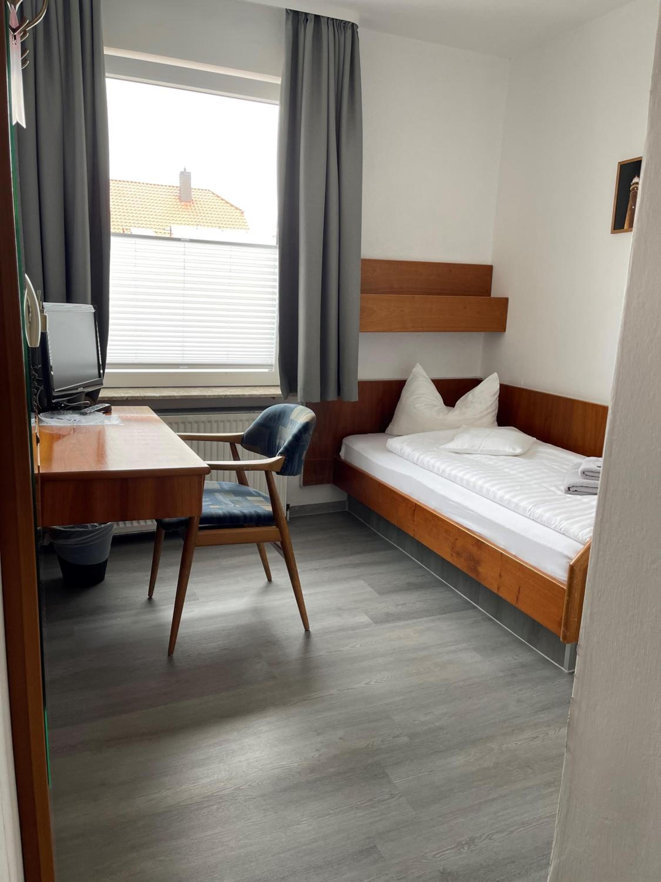 Budget Single Room