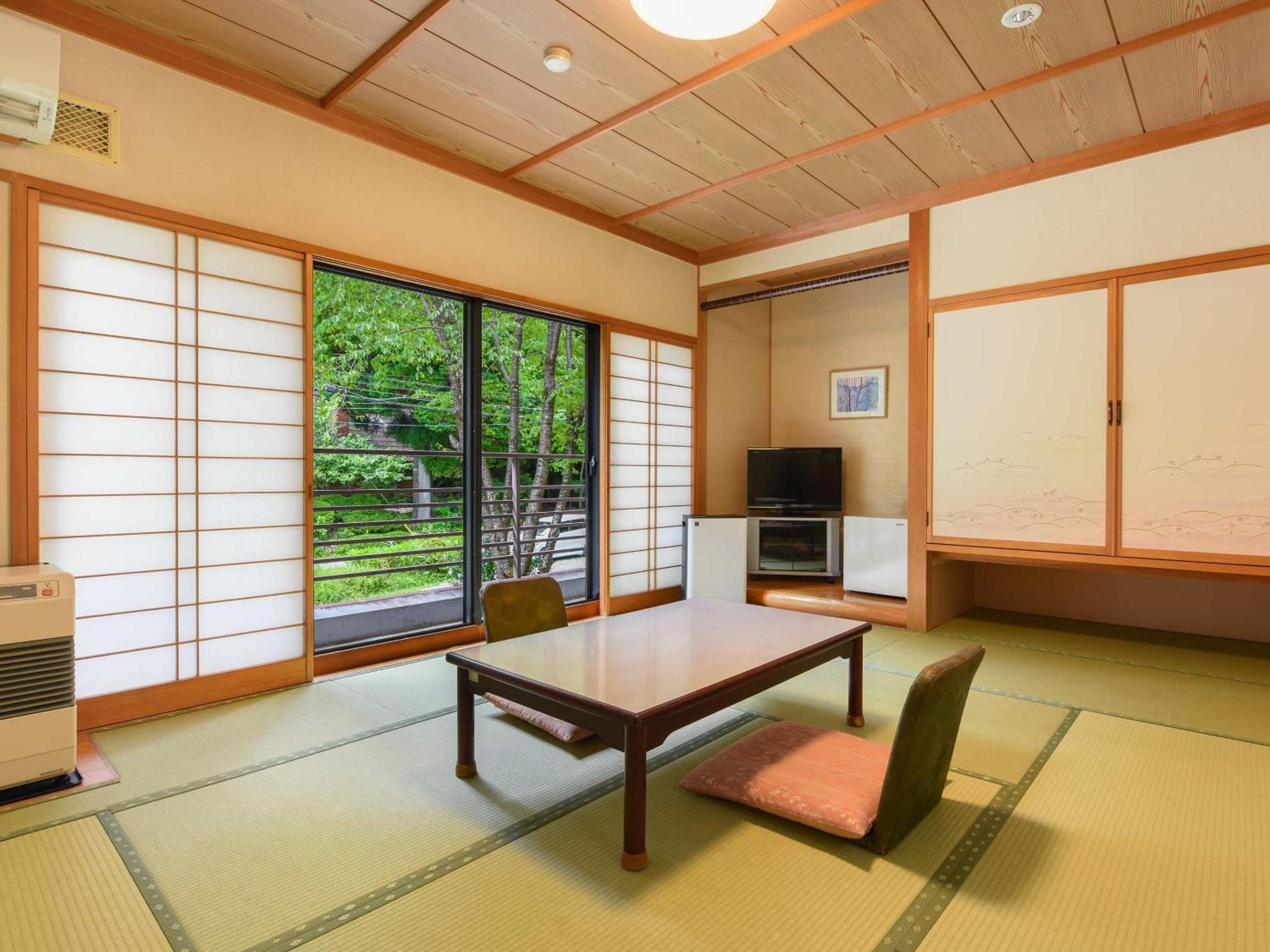 Economy Quadruple Room