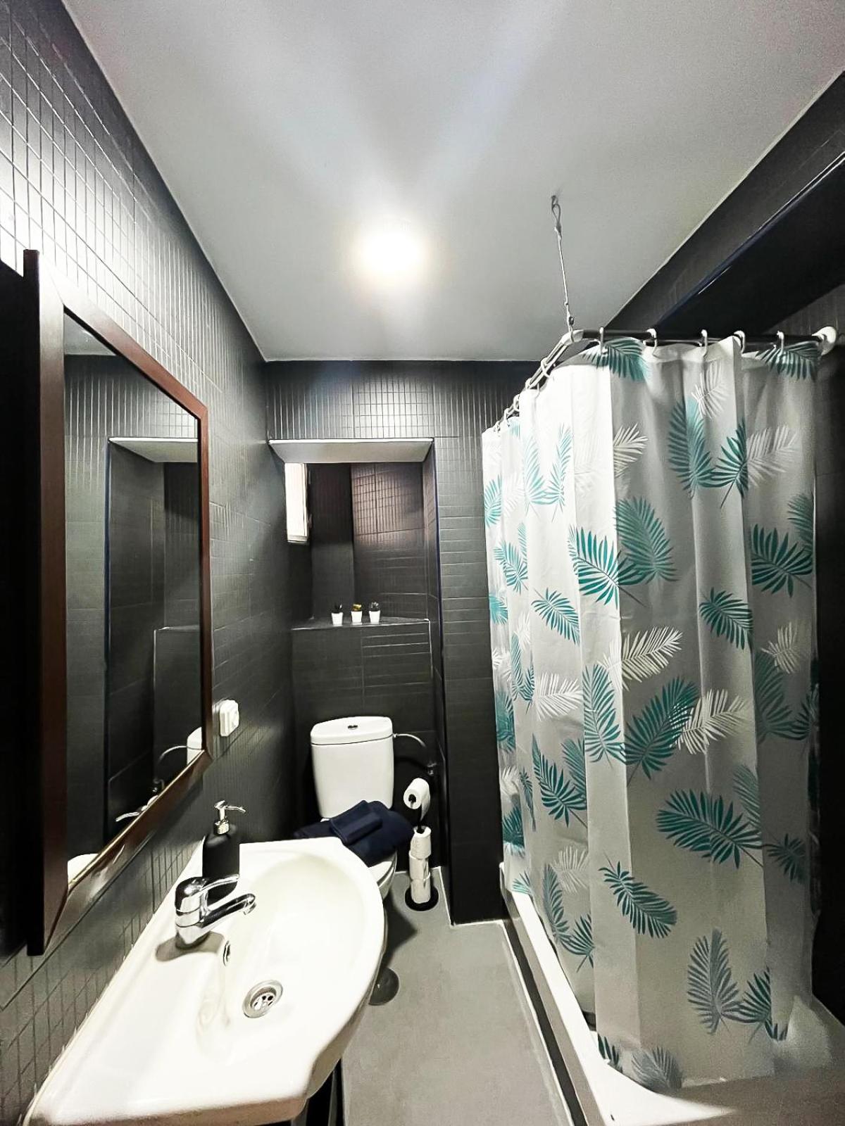 Double Room with Shared Bathroom photo 3