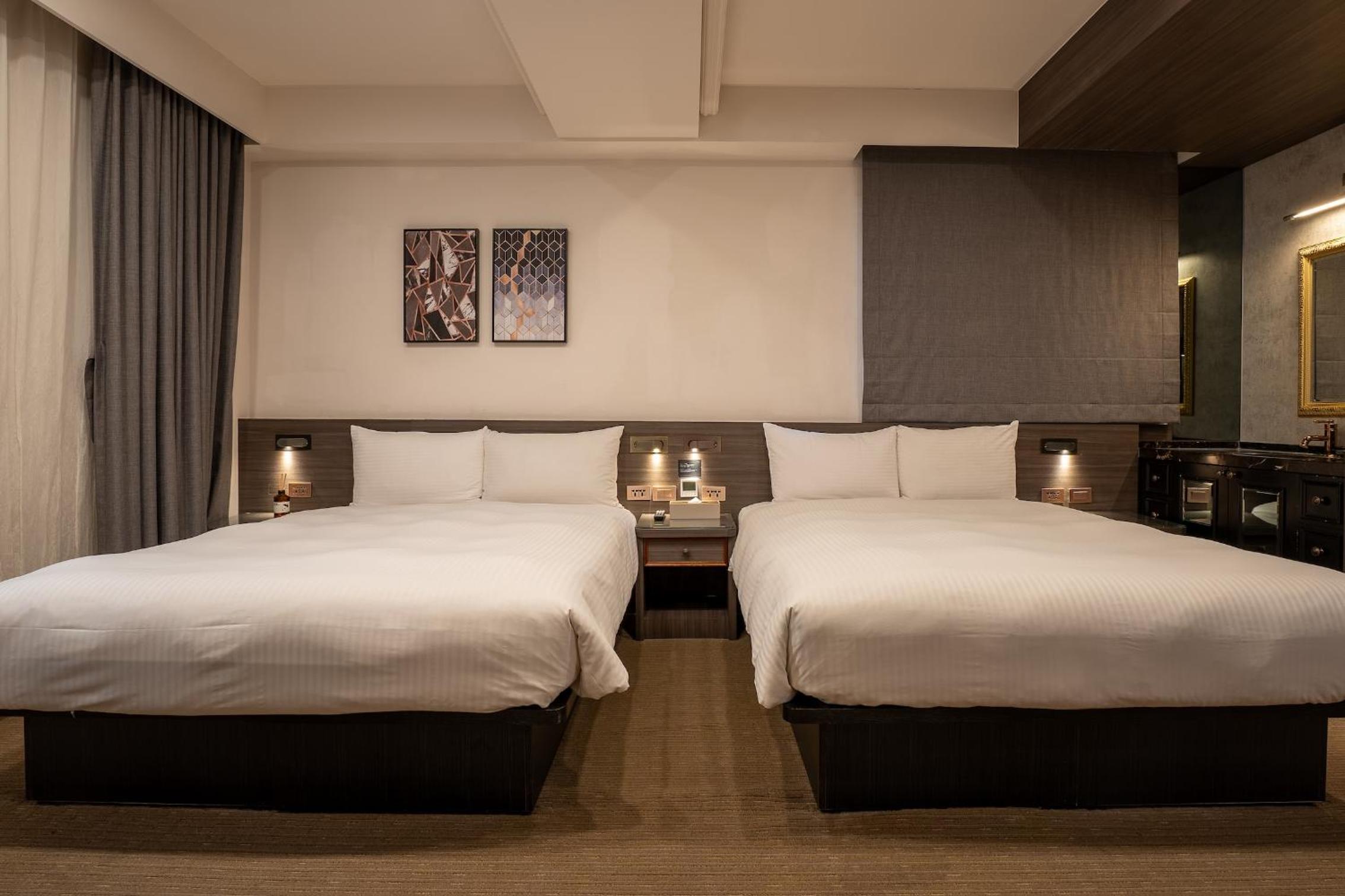 Deluxe Quadruple Room