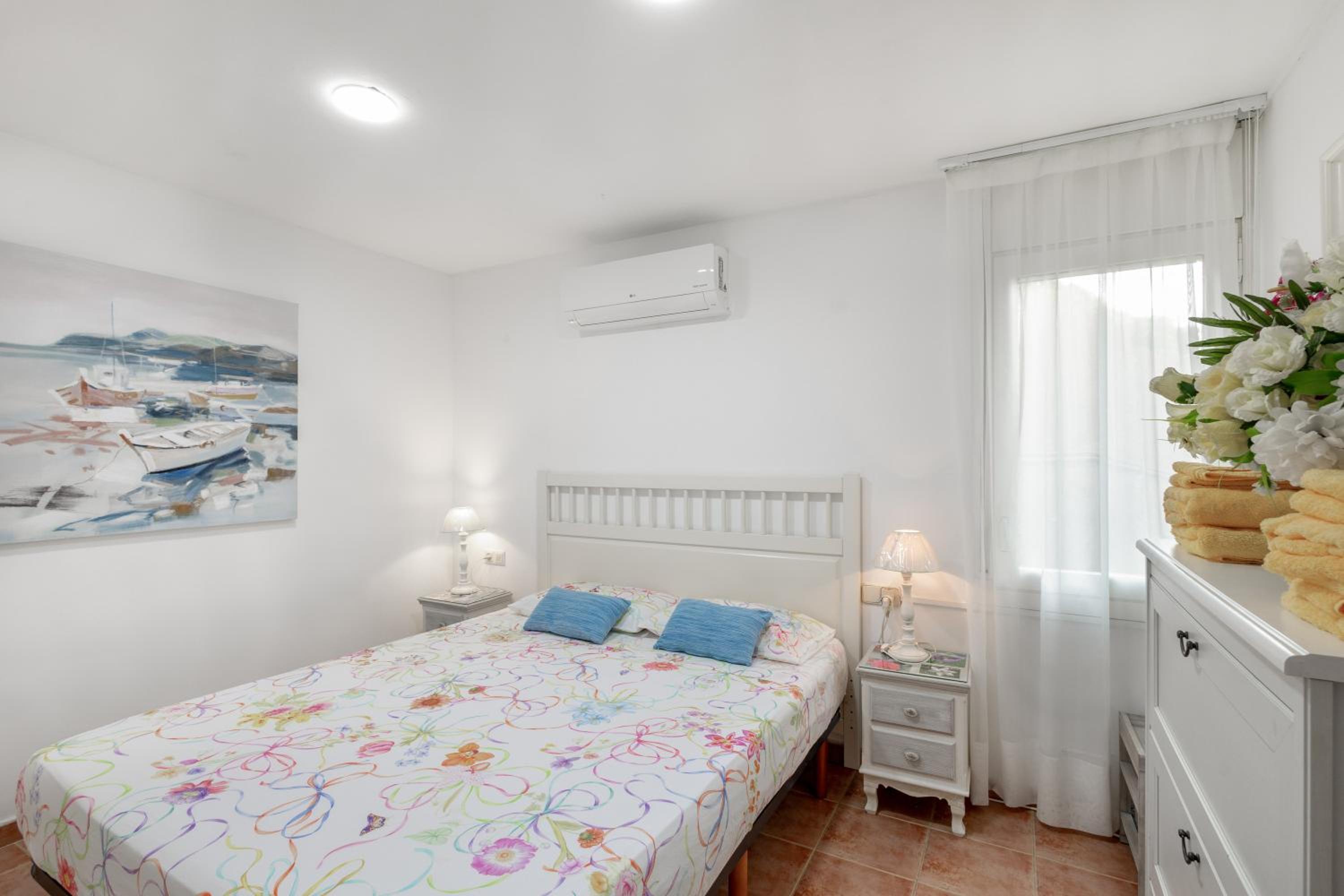 Two-Bedroom House photo 2