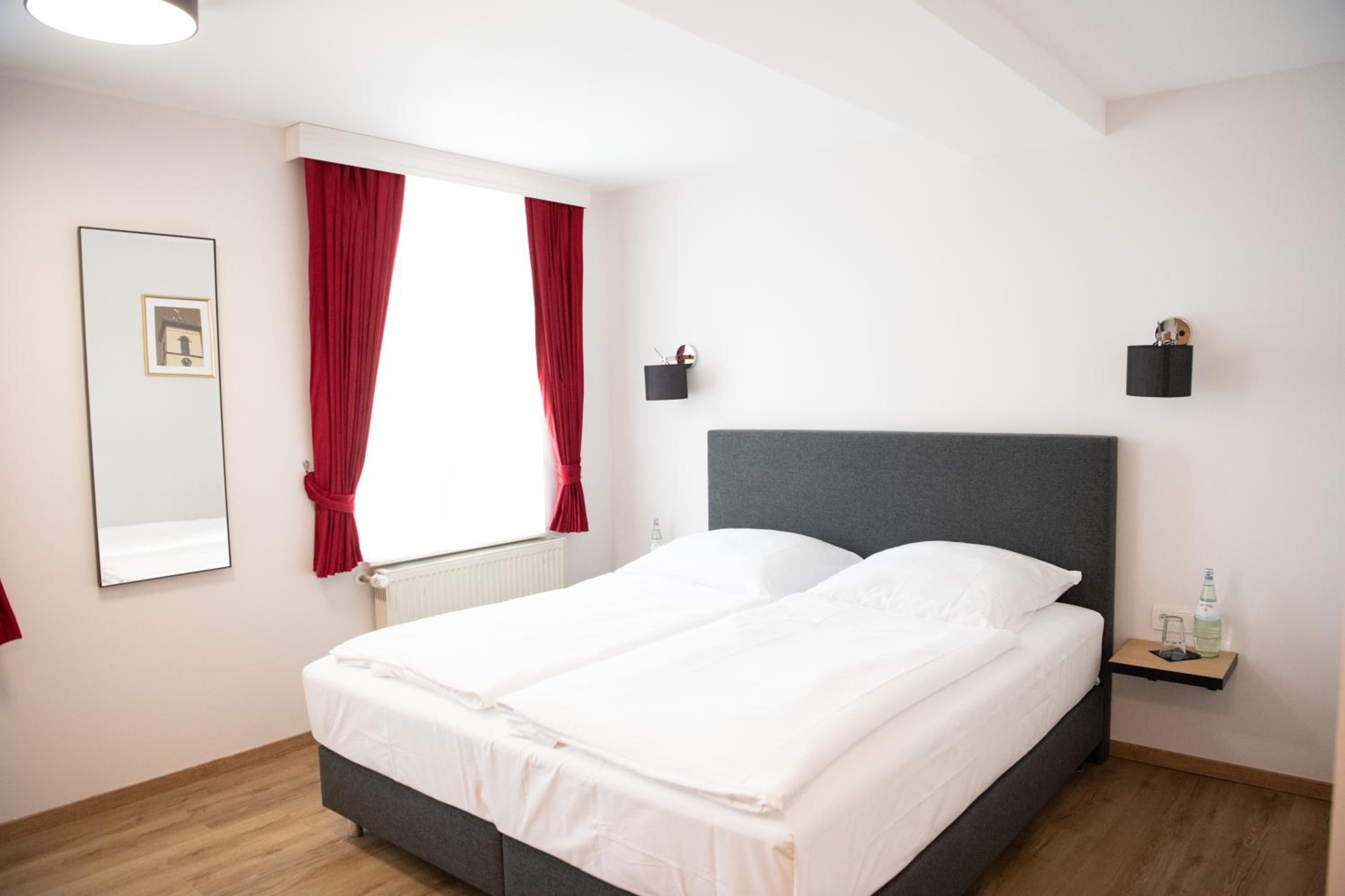 Double Room - Photo 1