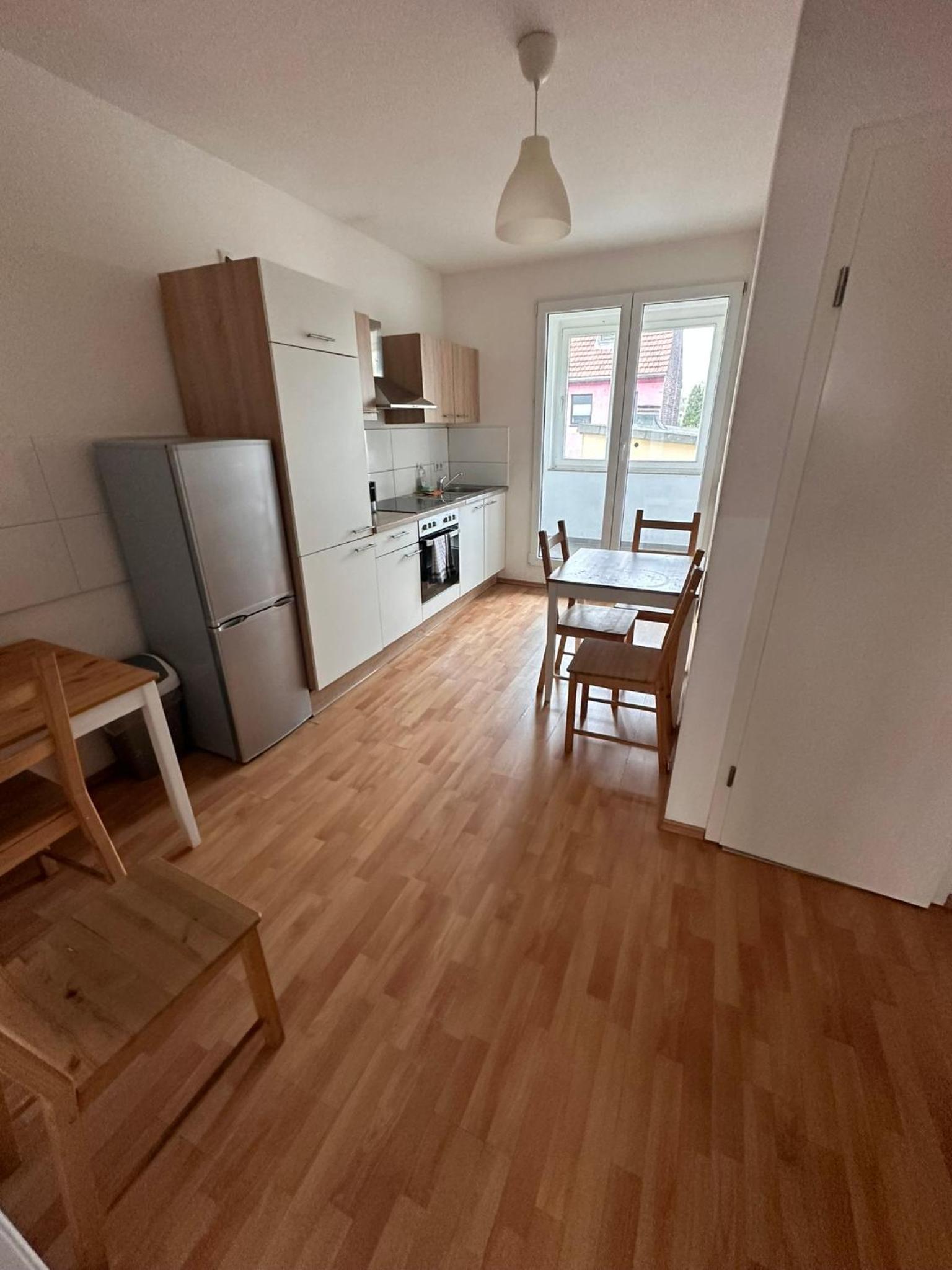Apartment photo 2