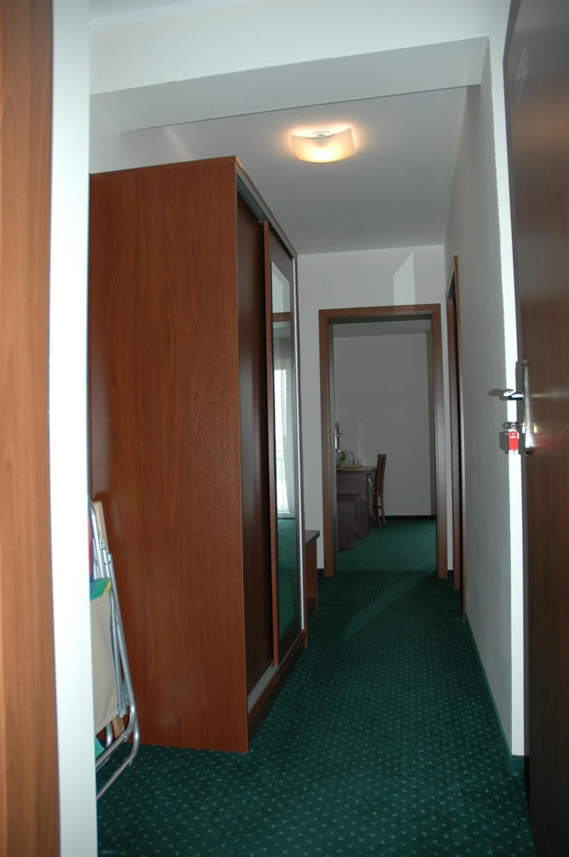 Studio with Balcony photo 3