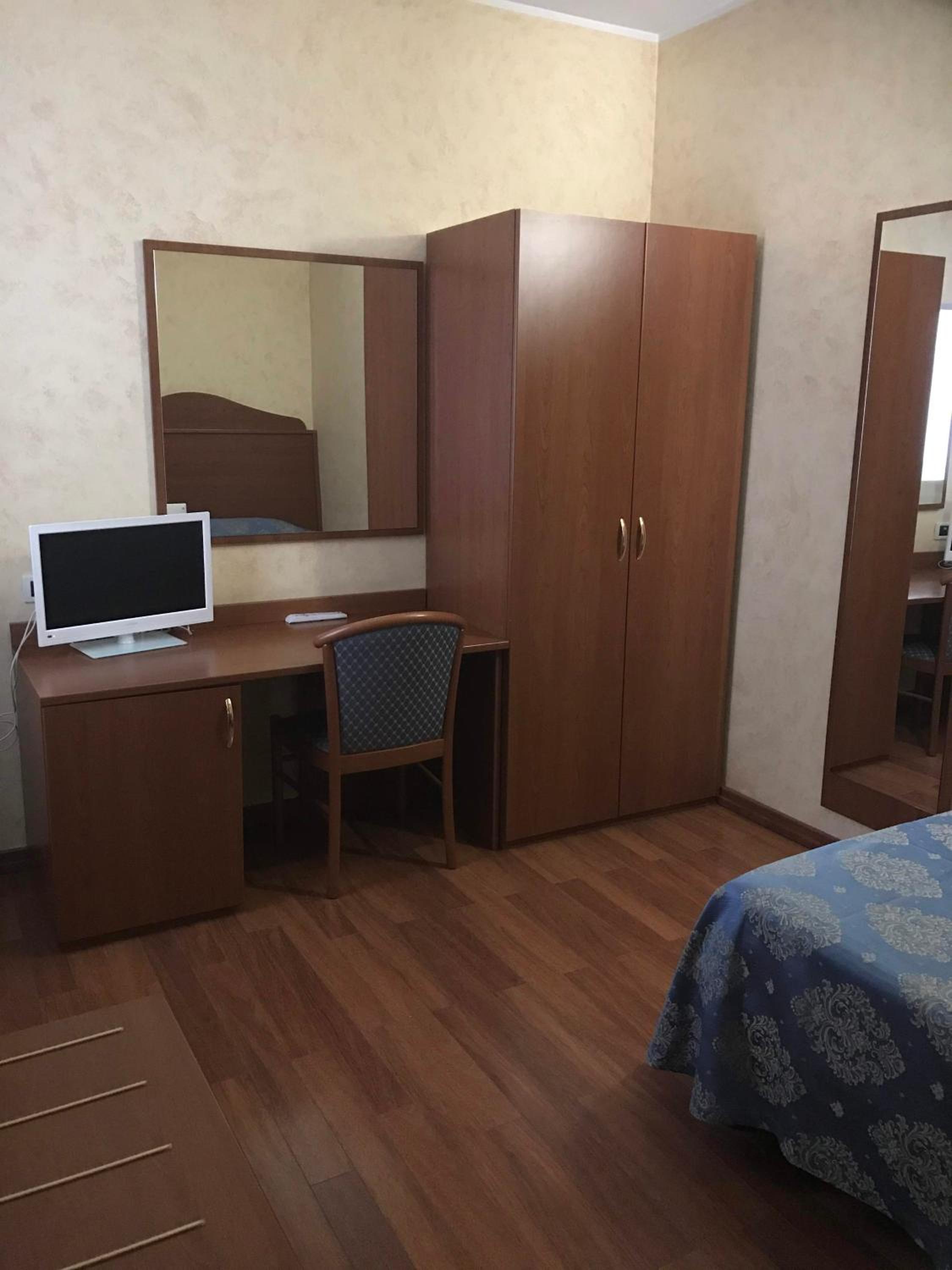 Economy Single Room