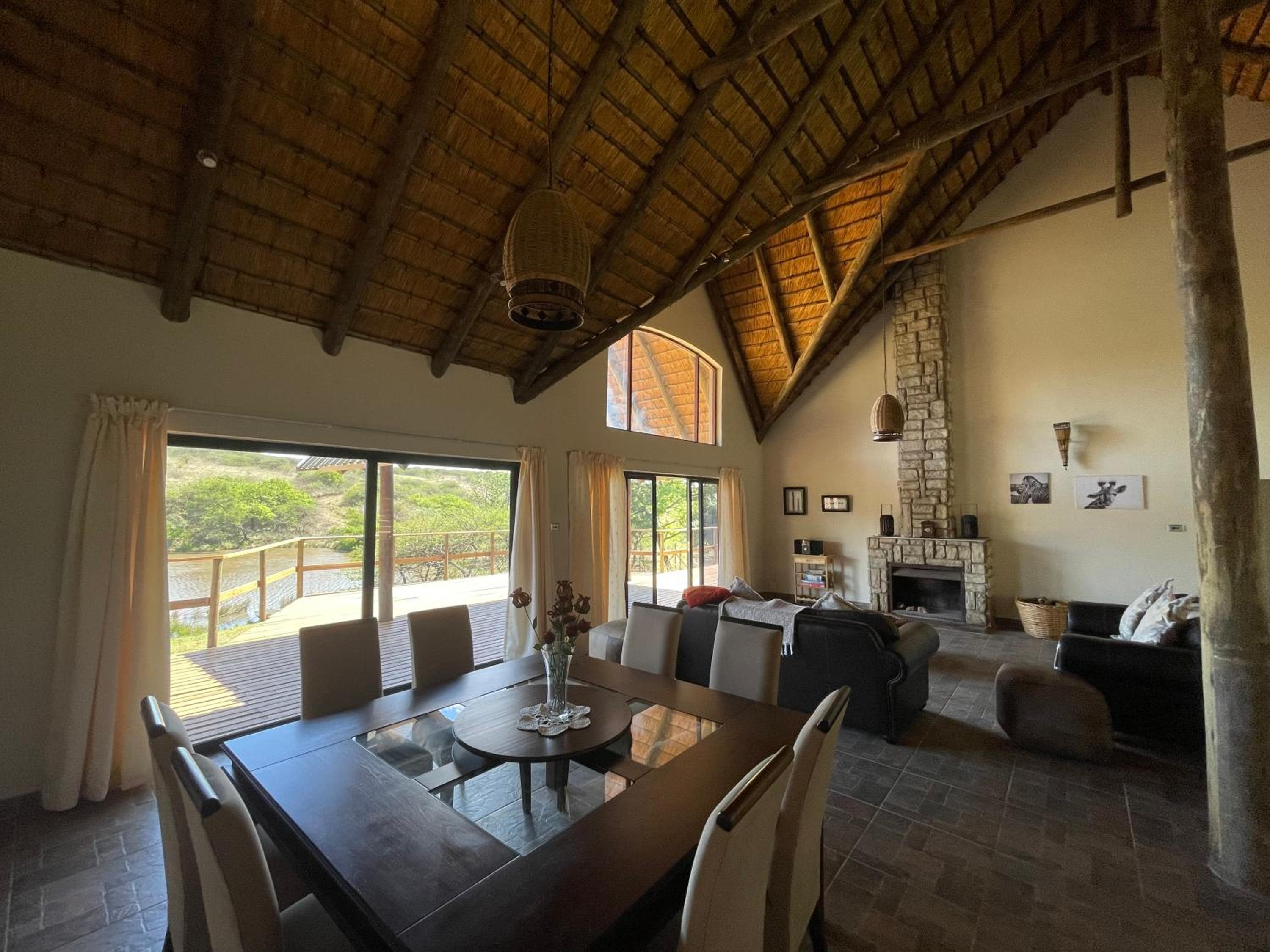 Villa photo 3