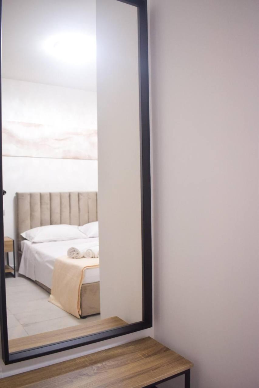 Double Room with Private Bathroom - Photo 4