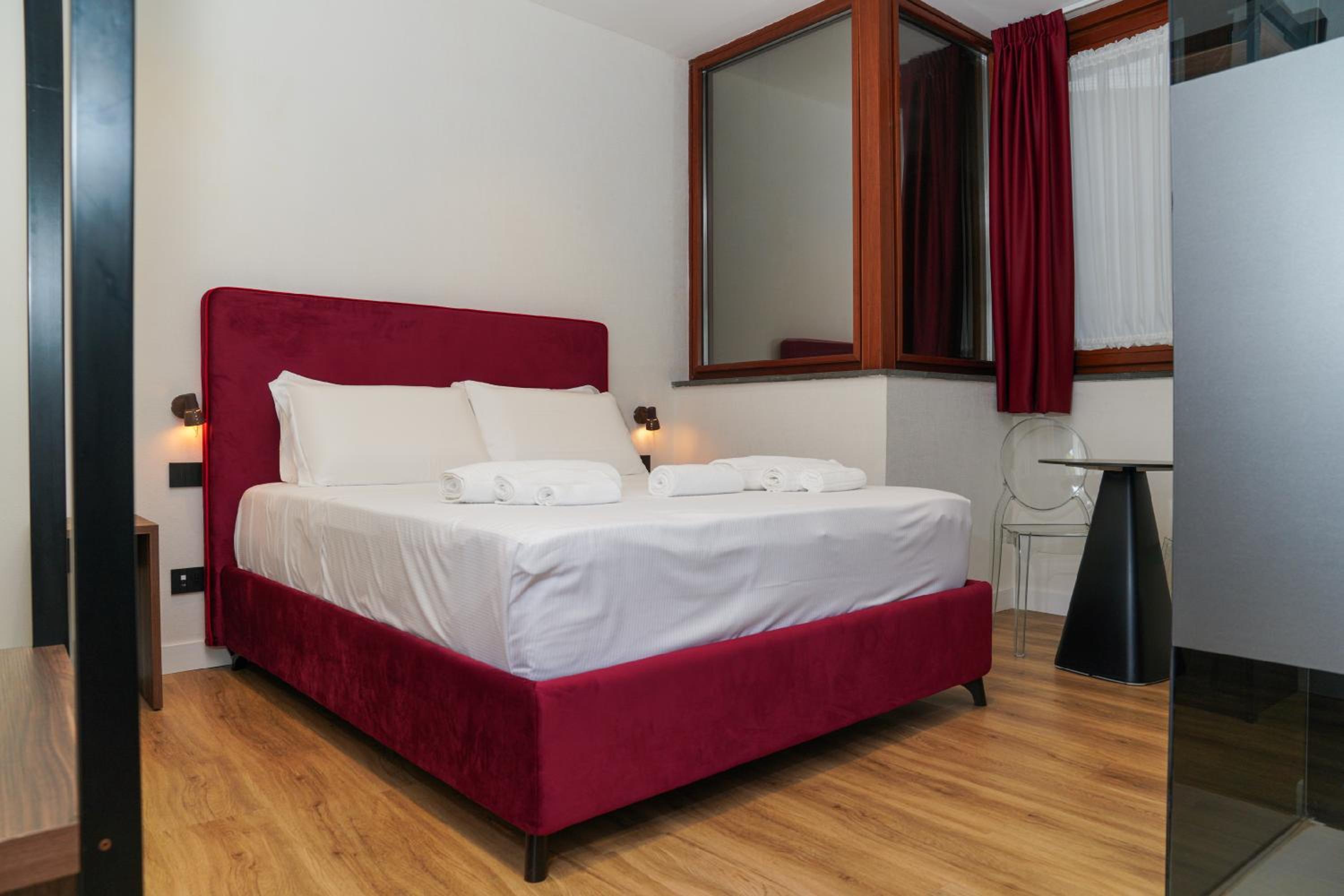 Deluxe Double Room photo 2