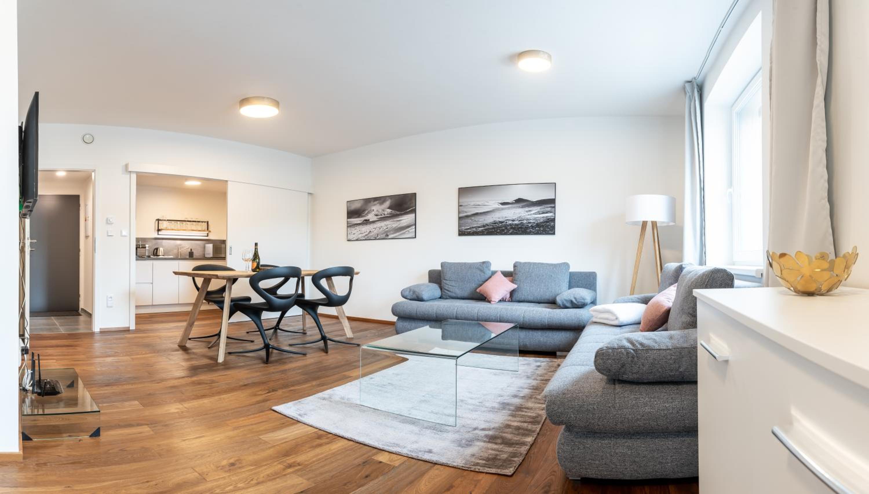 One-Bedroom Apartment with Balcony