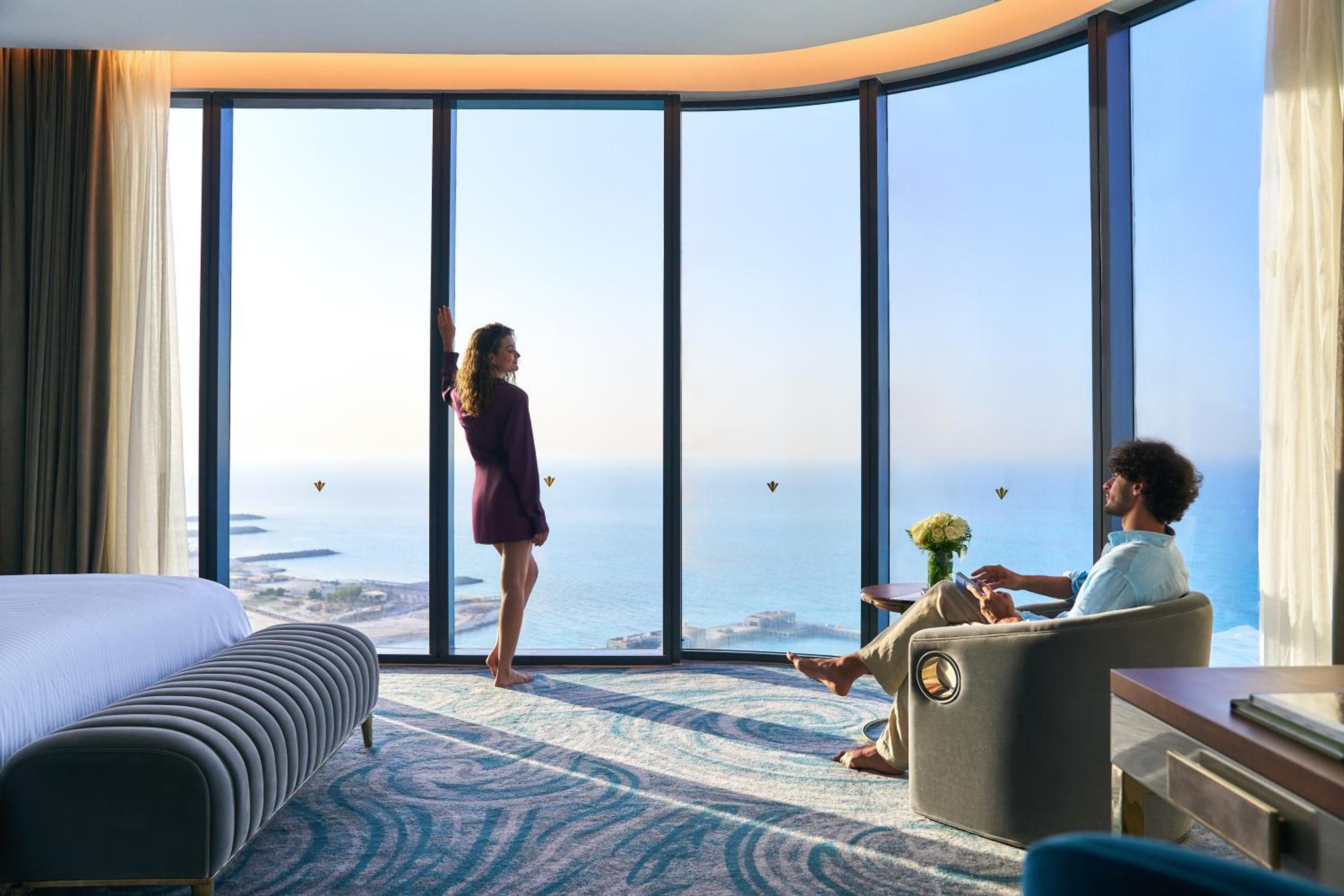 Premium Suite Panoramic View - Photo 10