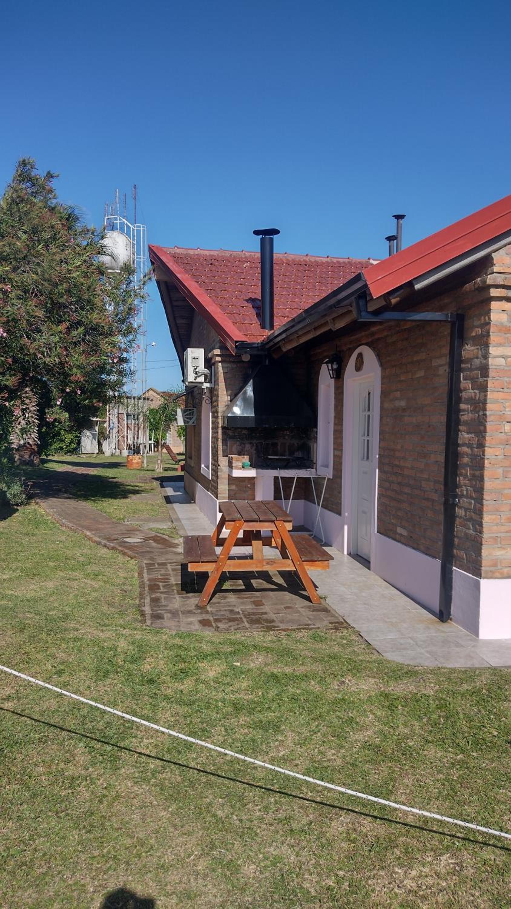 Bungalow photo 1