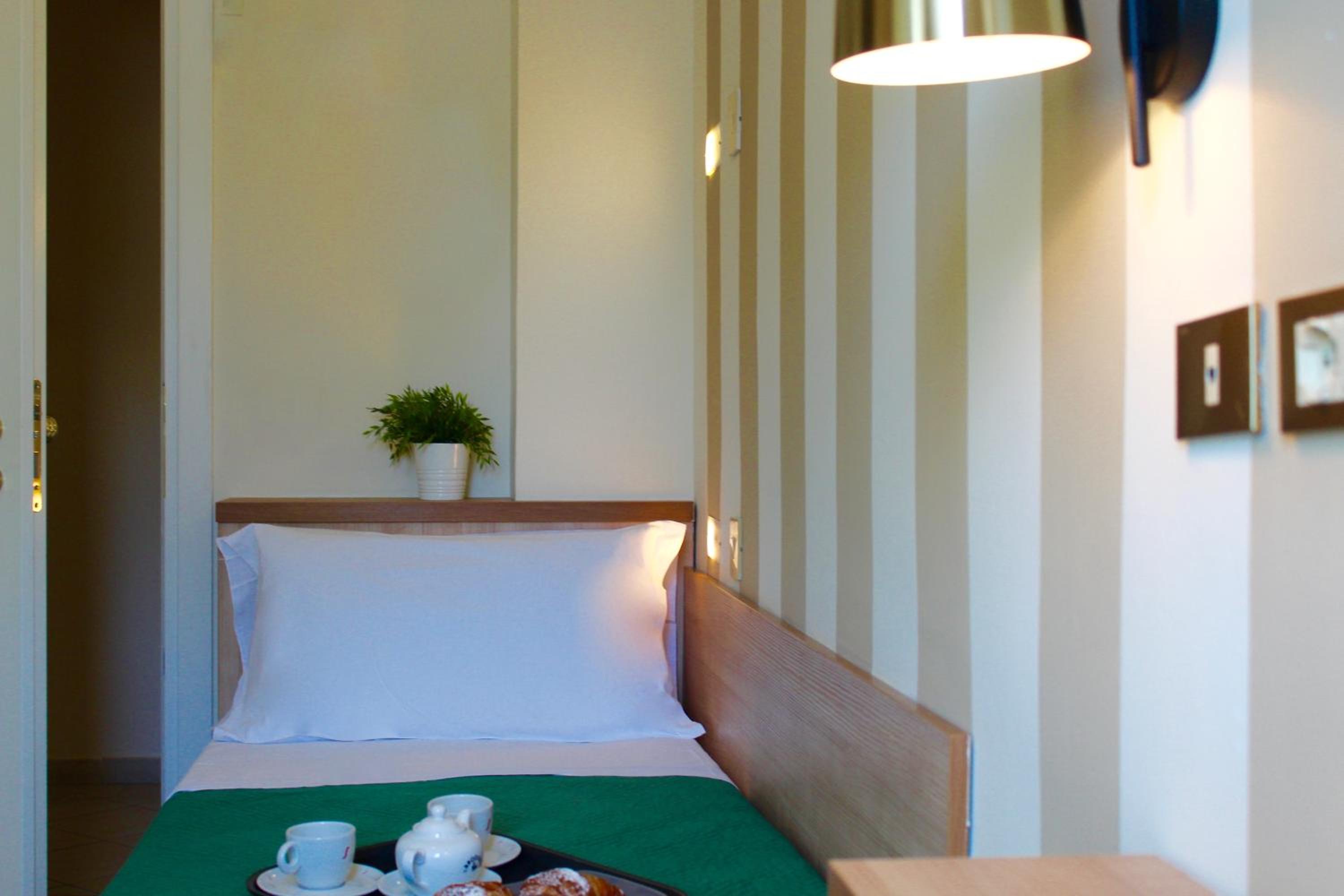 Single Room photo 2