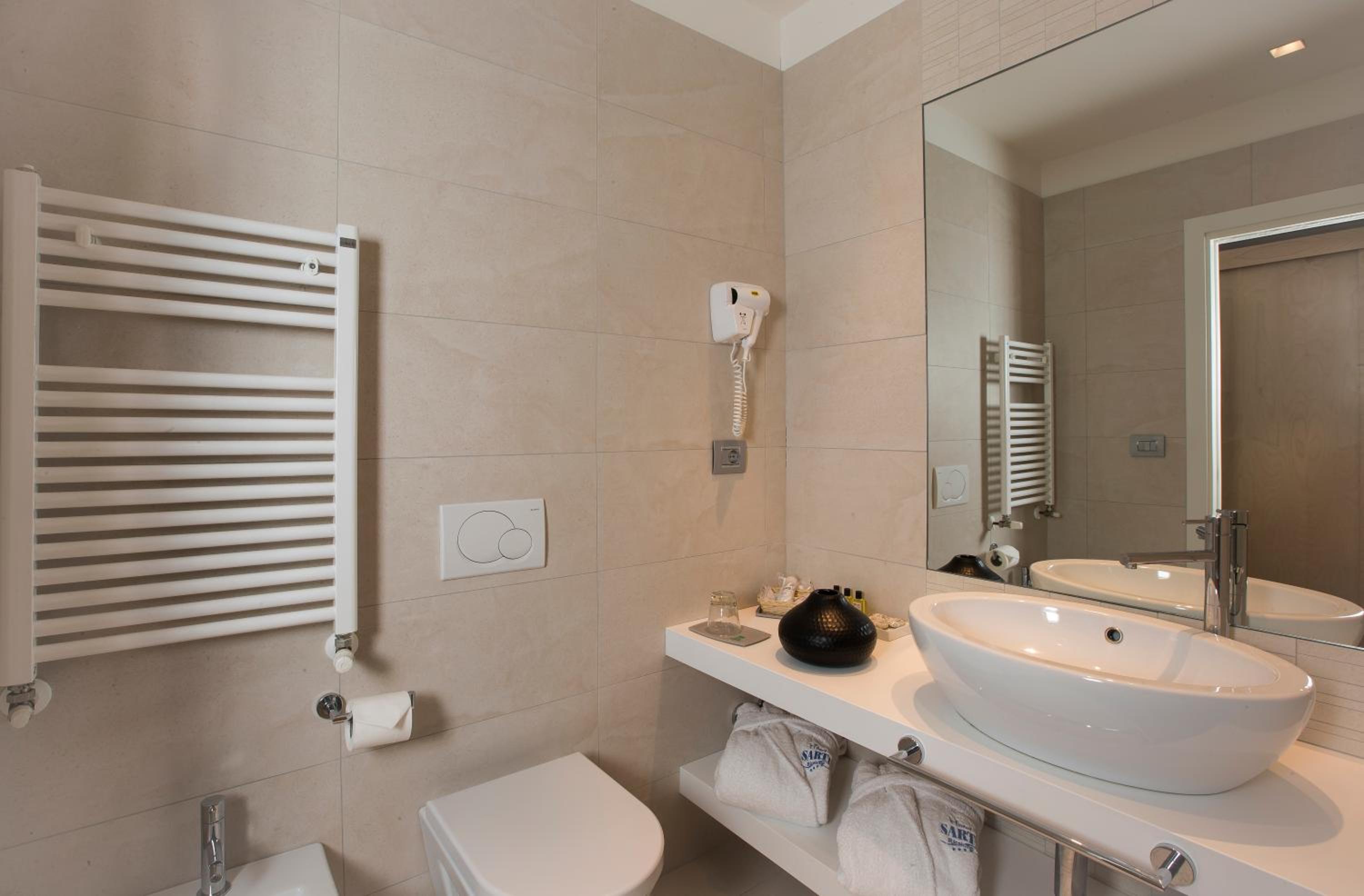 Superior Double or Twin Room with Sea View - Photo 5