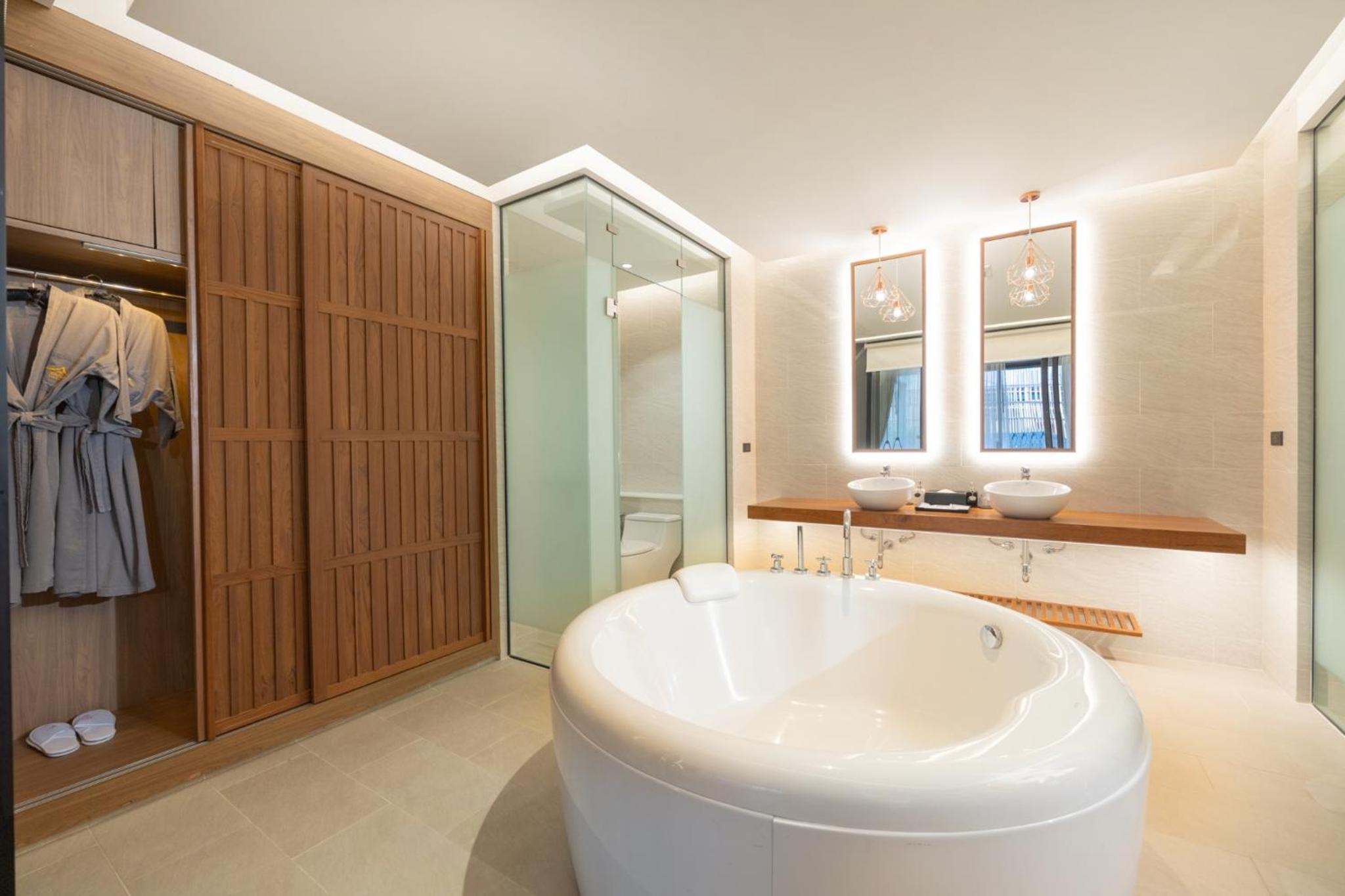 Suite with Private Pool photo 2