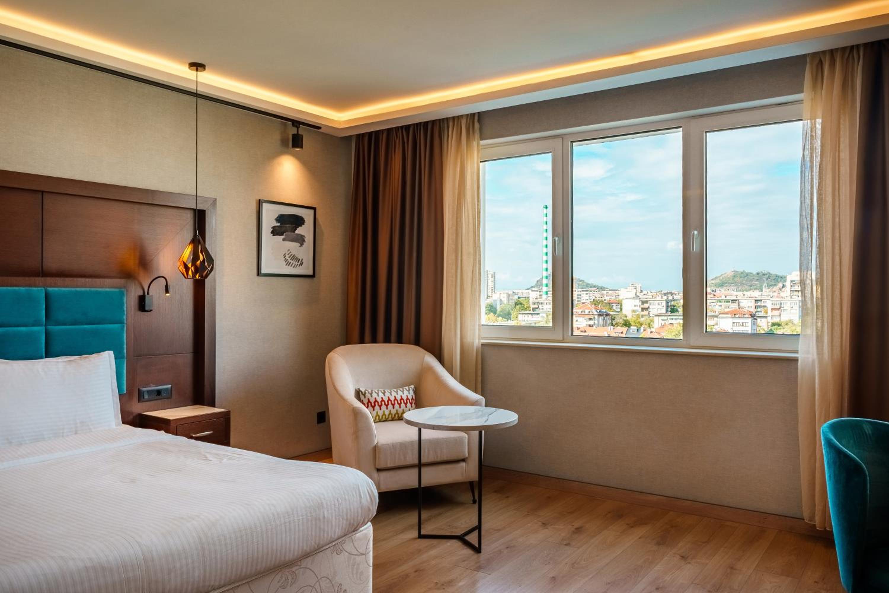 Premium Room with City View