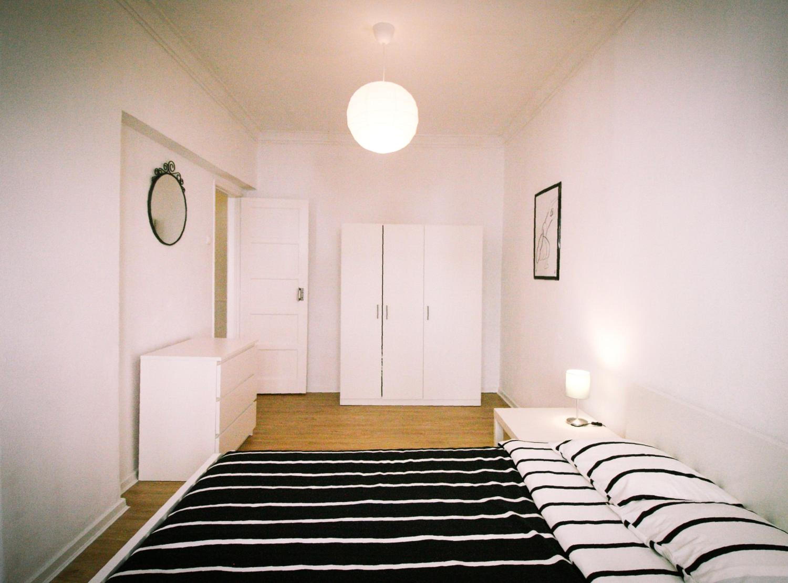 Double Room with Shared Bathroom photo 1