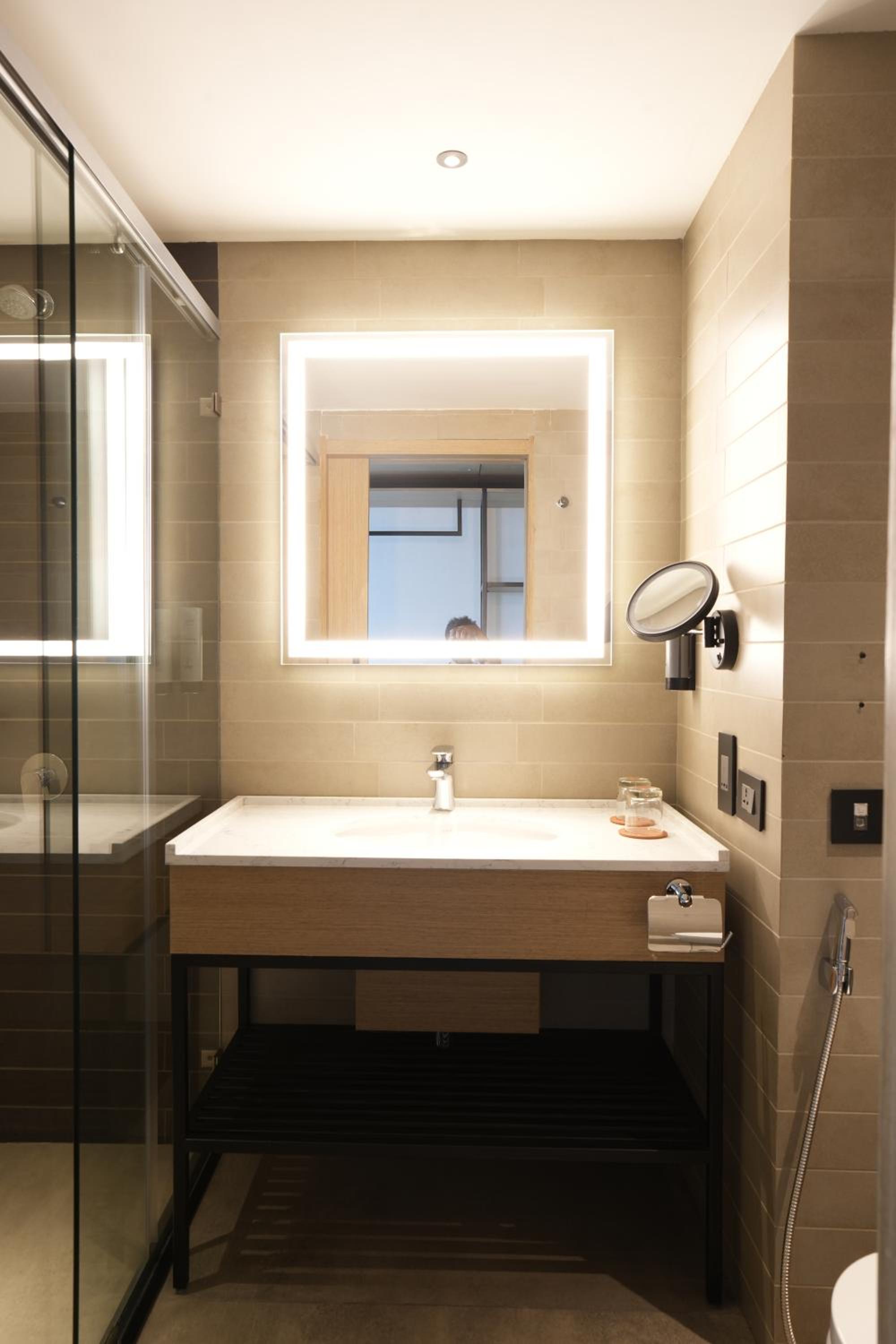 Premium Room:Enjoy 20% discount on Spa | 15% on discount F&B & Laundry | Happy Hour 5–7 PM (Select Beverages, Buy 1 Get 1 – In-house Guests Only). Premium Room:Enjoy 20% discount on Spa | 15% on discount F&B & Laundry | Happy Hour 5–7 PM (Select Beverages, Buy 1 Get 1 – In-house Guests Only).