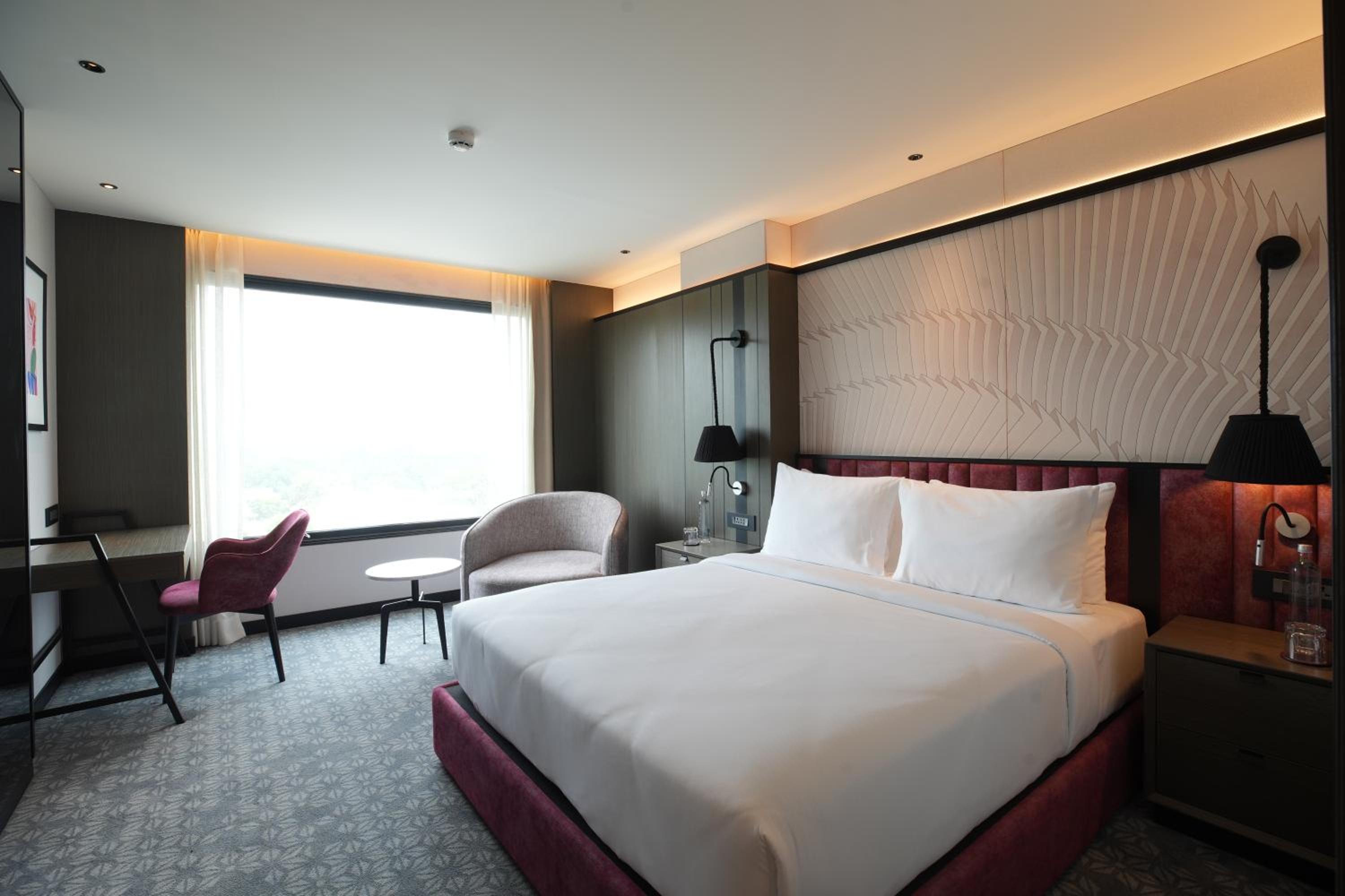 Premium Room:Enjoy 20% discount on Spa | 15% on discount F&B & Laundry | Happy Hour 5–7 PM (Select Beverages, Buy 1 Get 1 – In-house Guests Only). photo 2