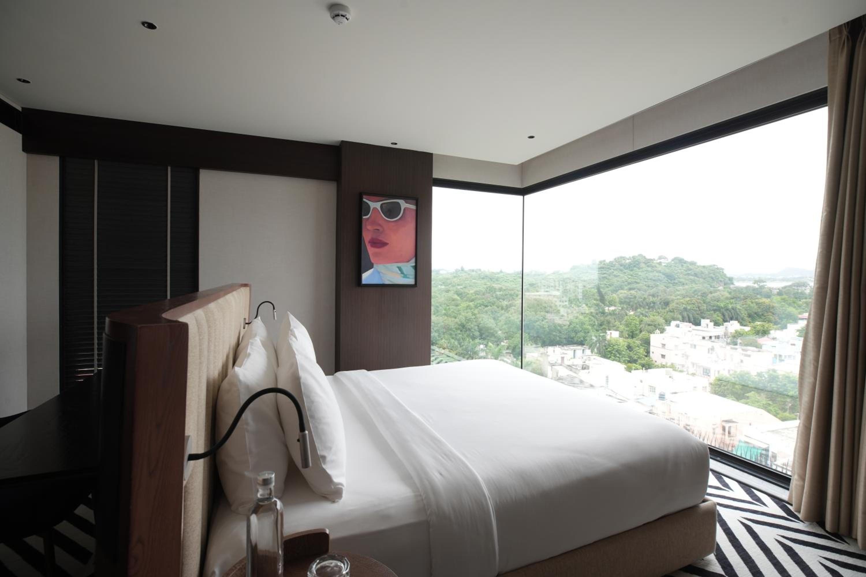 Suite:  Enjoy Complimentary bottle of wine per stay | Enjoy 20% discount on Spa | 15% on discount F&B & Laundry | Happy Hour 5–7 PM (Select Beverages, Buy 1 Get 1 – In-house Guests Only) photo 2