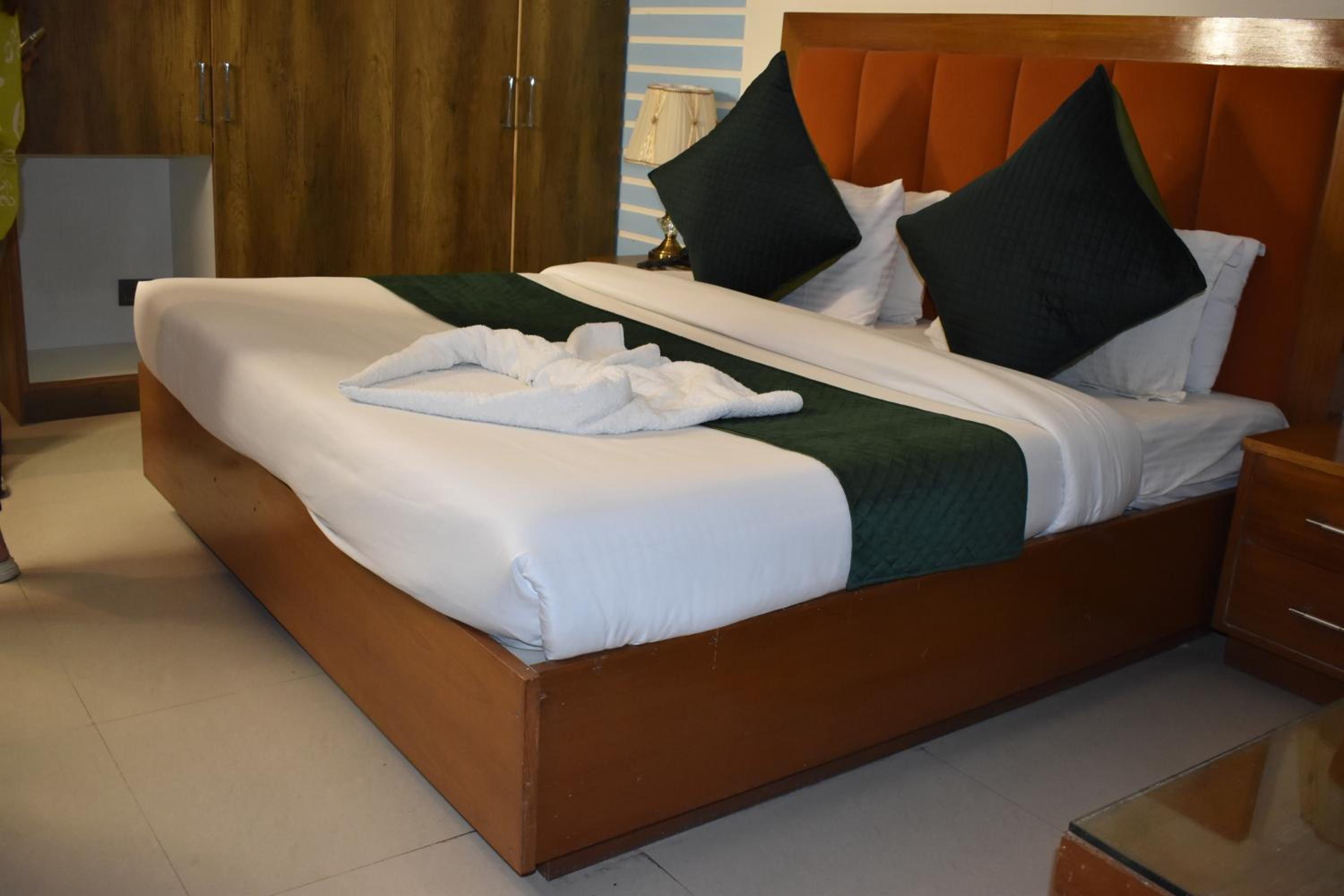 Junior Suite with Balcony photo 2