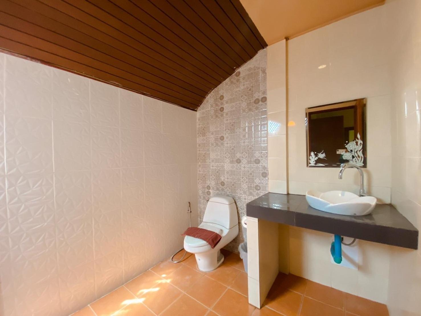 Twin Room with Garden View - Photo 6
