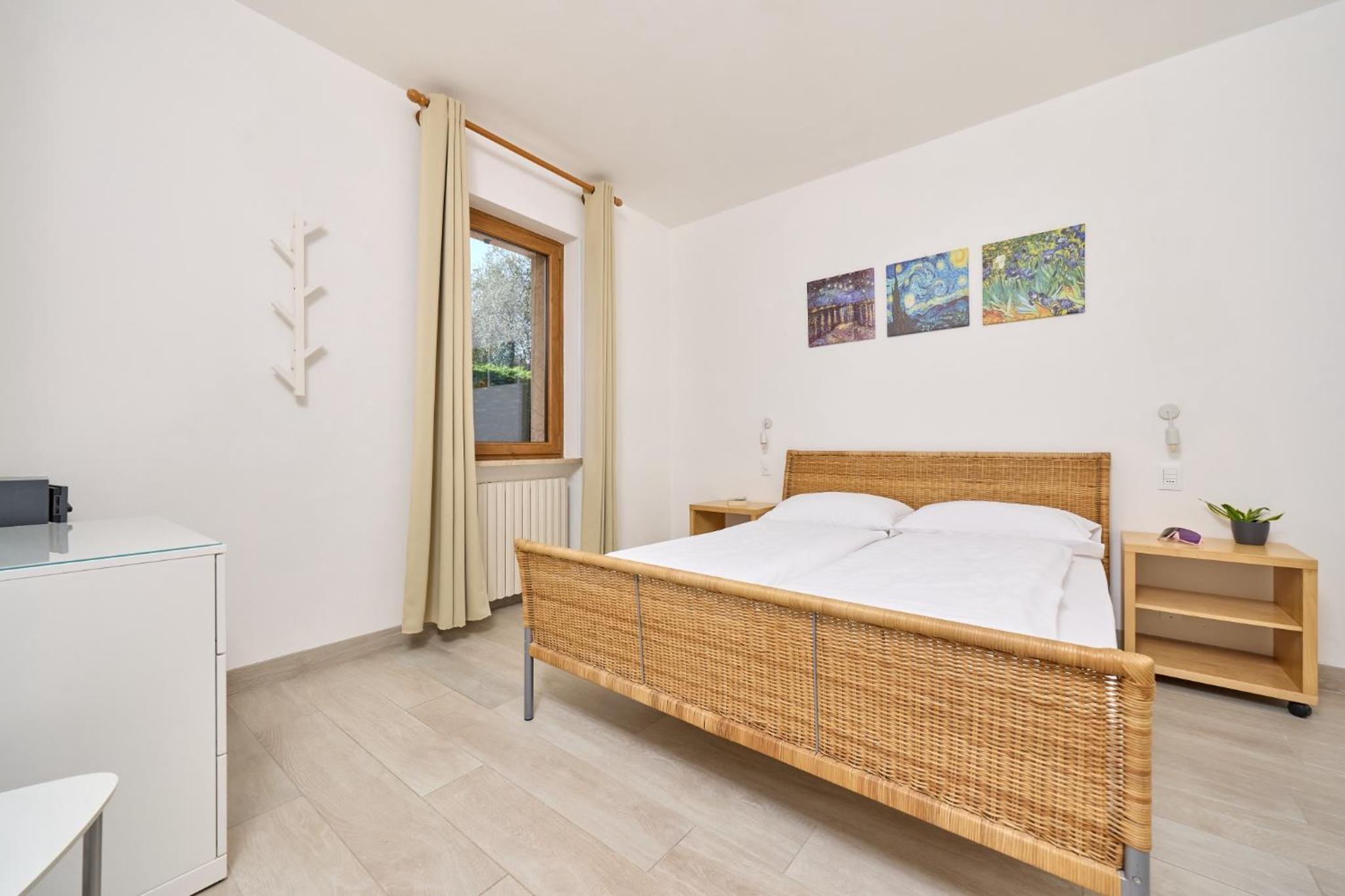 One-Bedroom Apartment with Garden