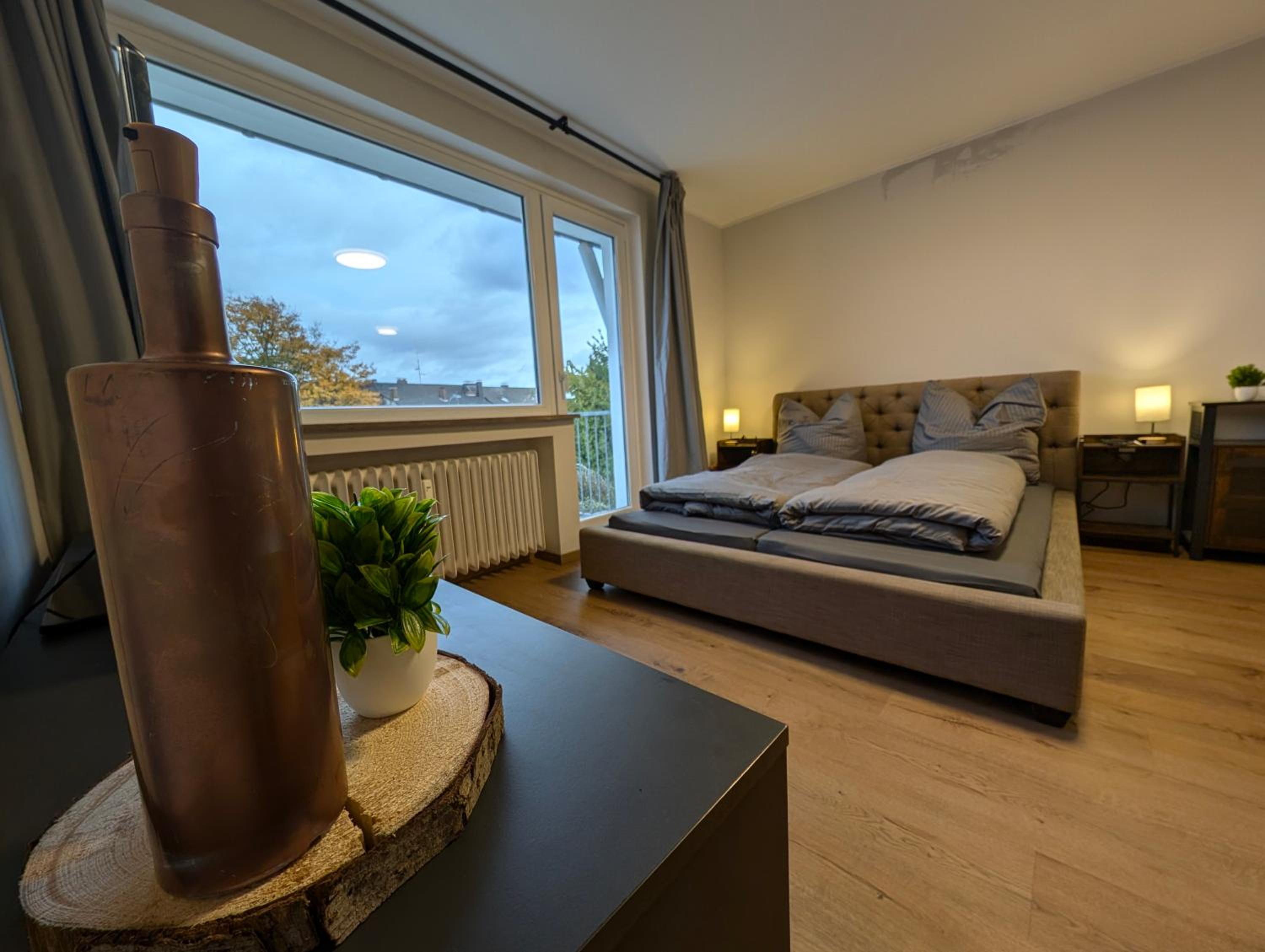 Apartment with View and Balcony photo 2