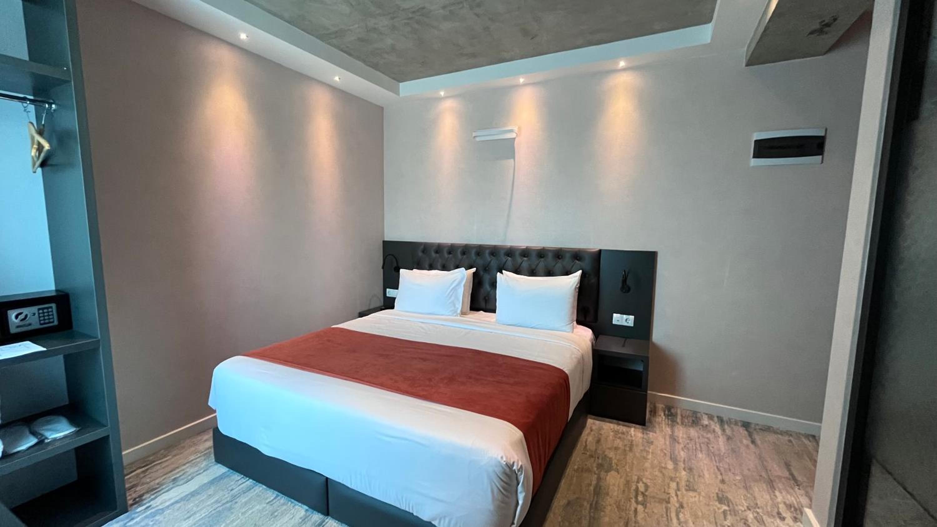 豪华大床房