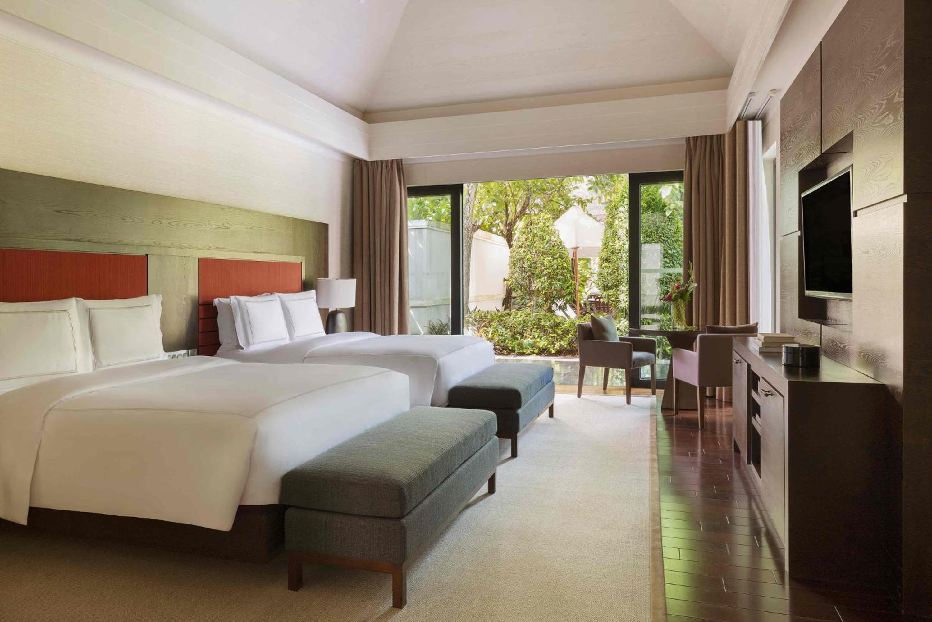 Grand Pool Villa photo 2