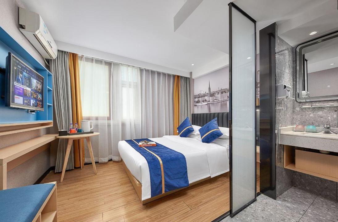 Superior Queen Room
