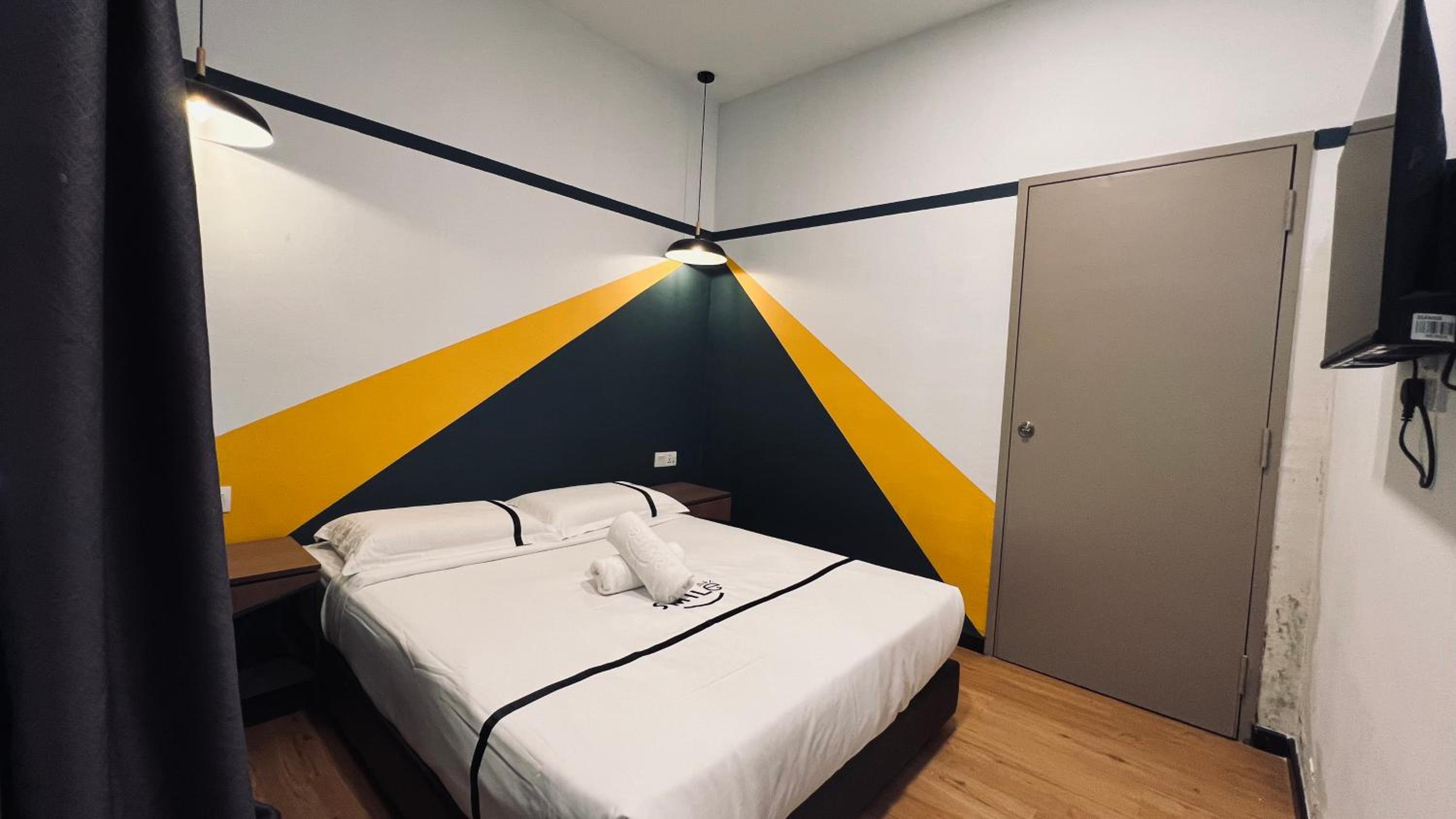 Deluxe Room - Photo 1