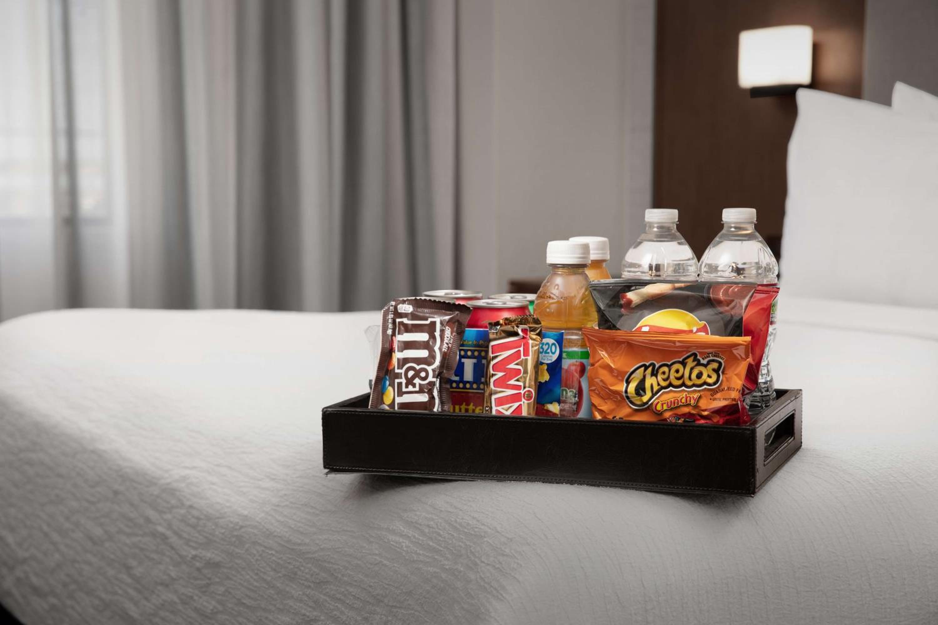Premium Suite with Two Double Beds - Photo 1
