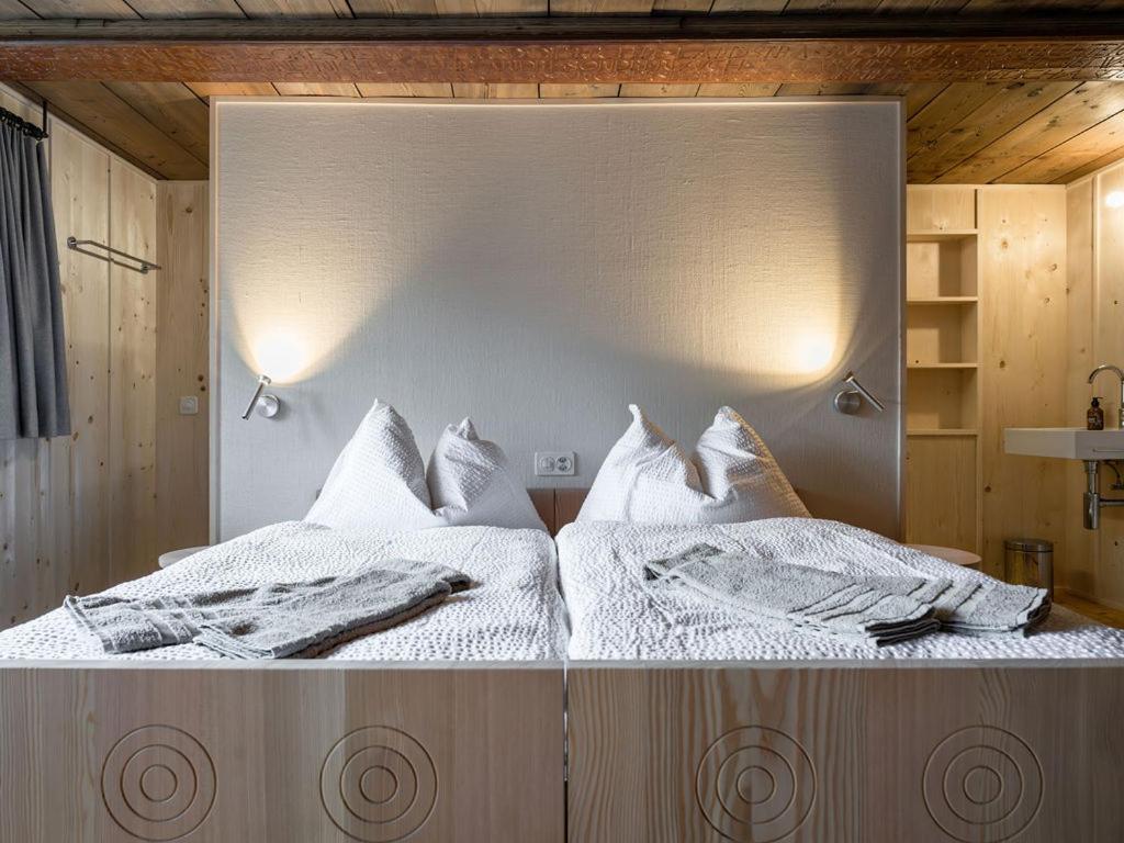 Large Double Room photo 2