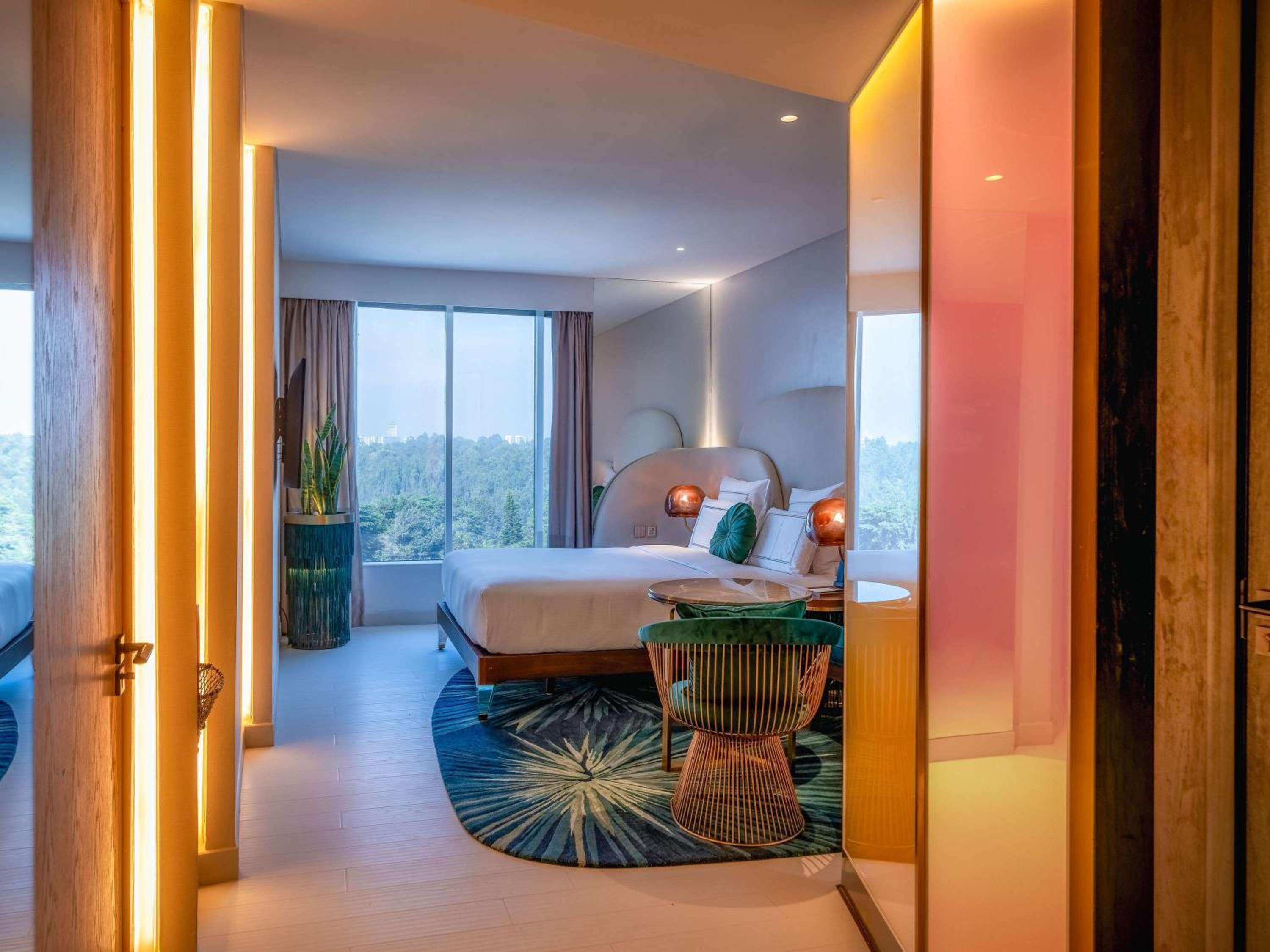 Superior King Room - Photo 1