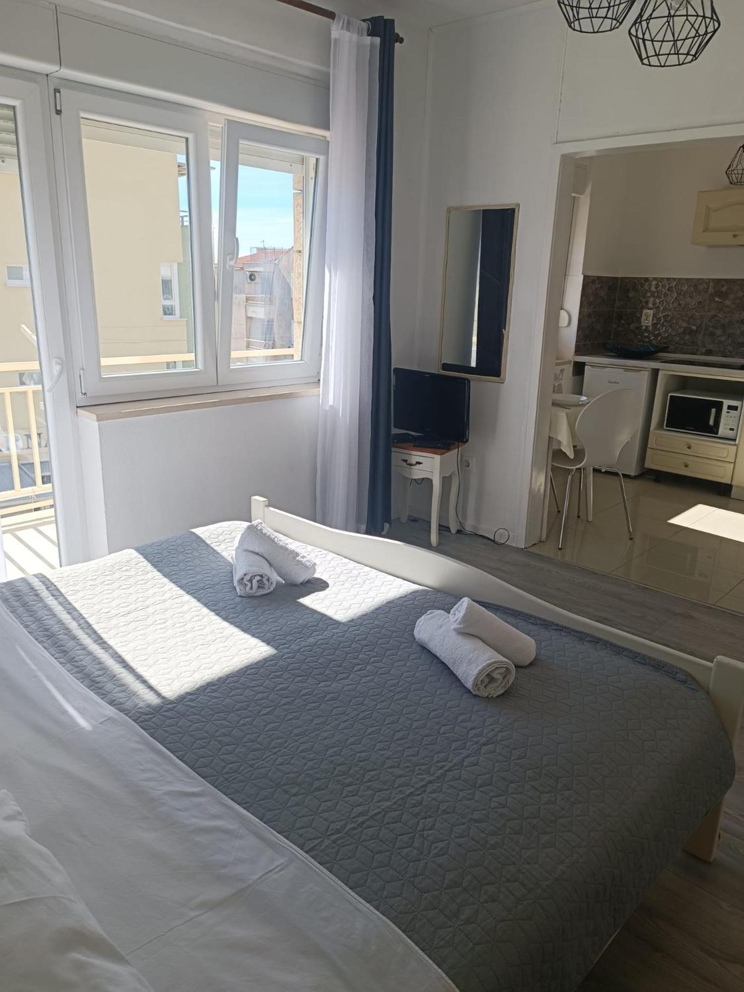 Studio Apartment with Balcony