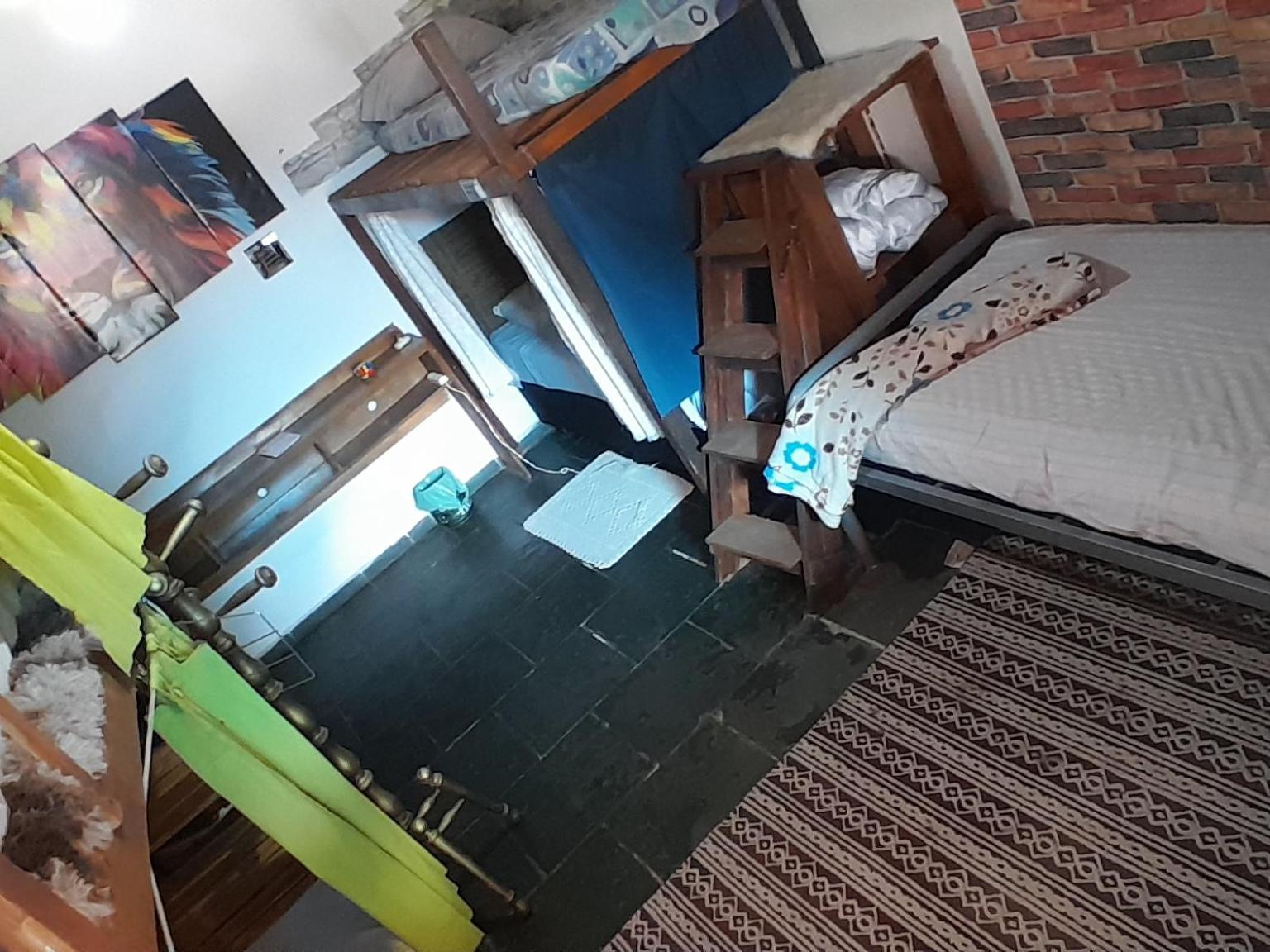 Bed in 6-Bed Mixed Dormitory Room photo 1