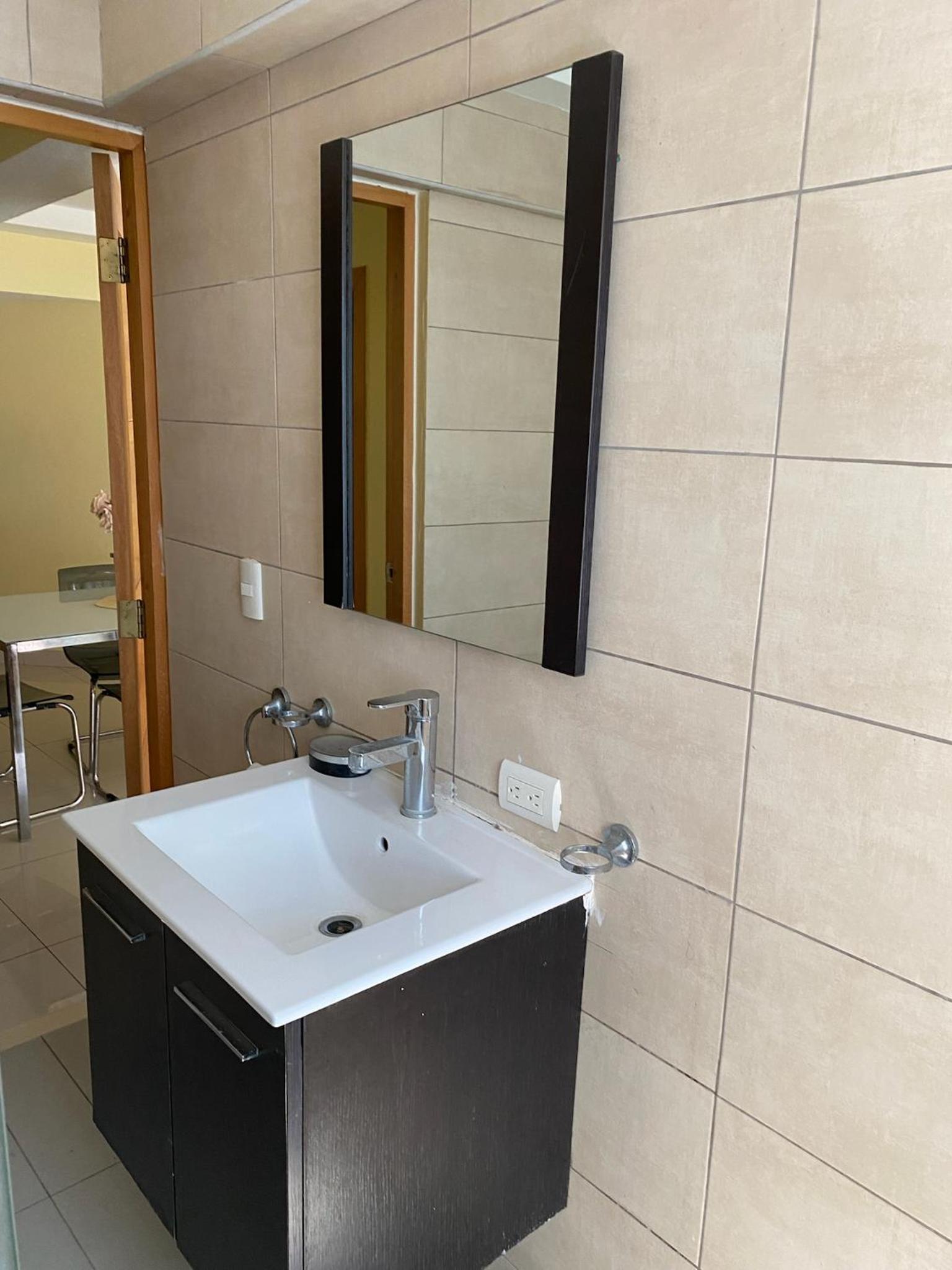Family Two-Bedroom Apartment with View photo 3