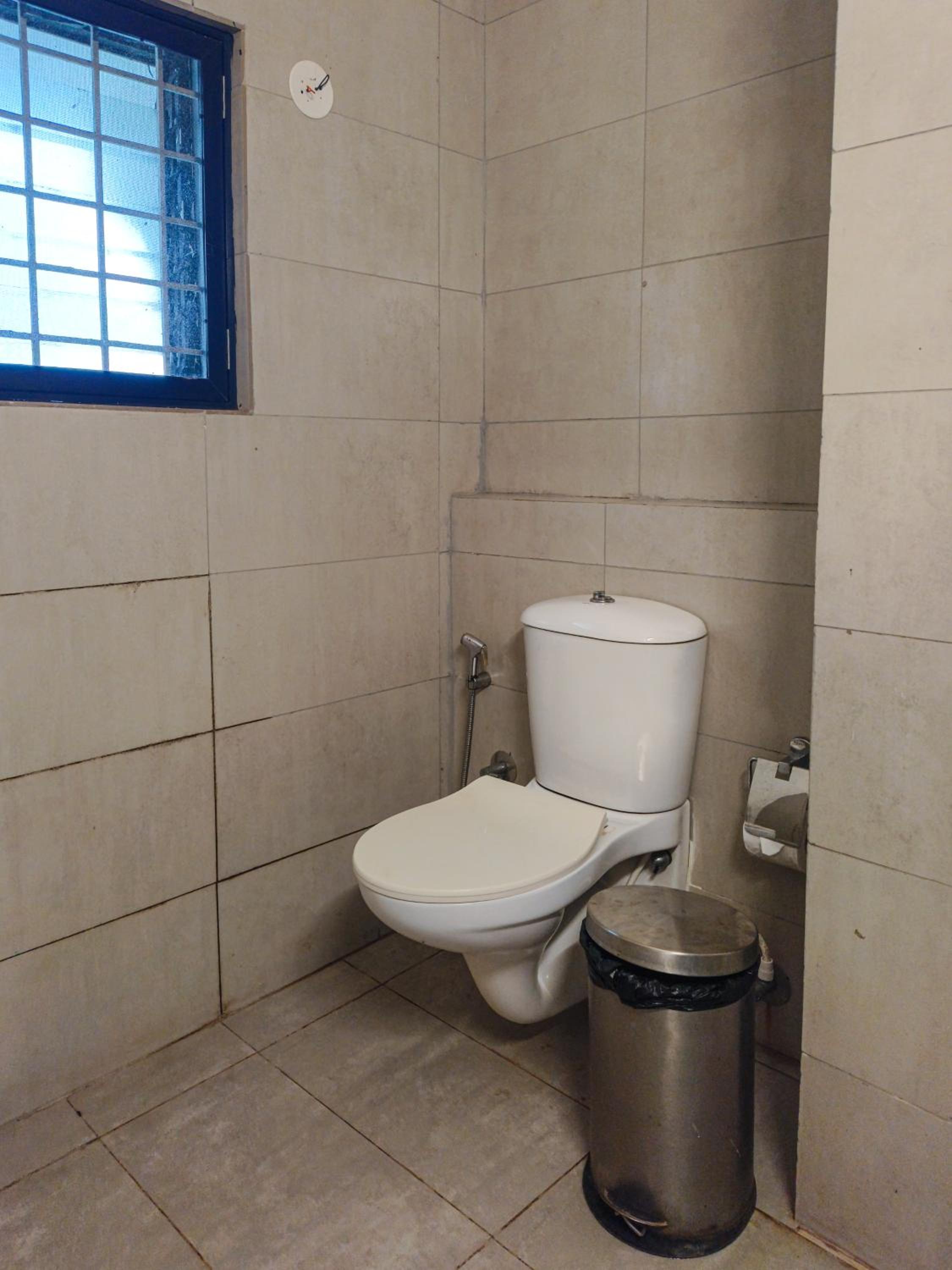 One-Bedroom Apartment - Photo 4