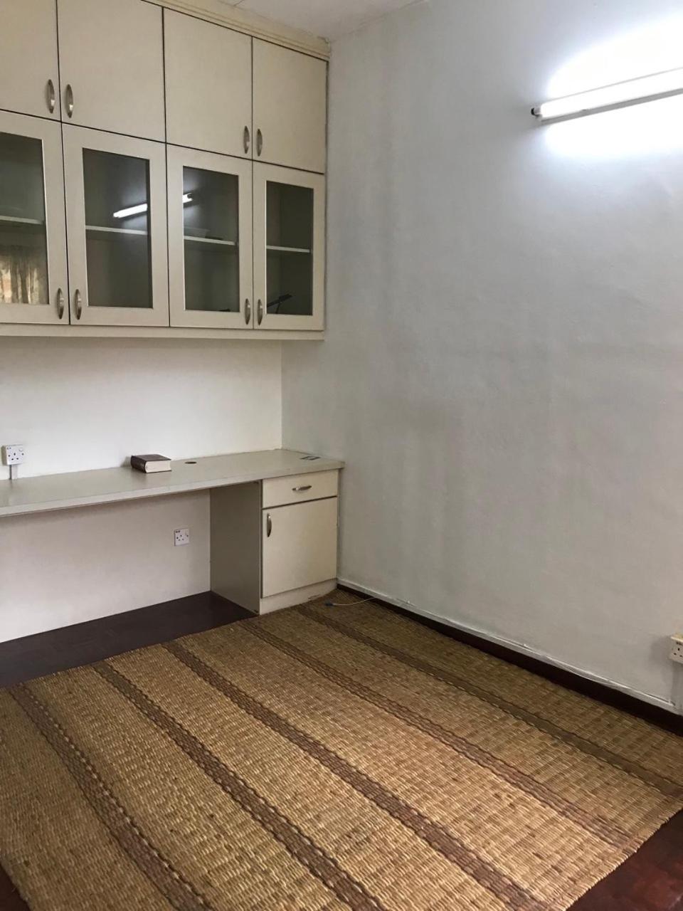 Three-Bedroom House photo 2