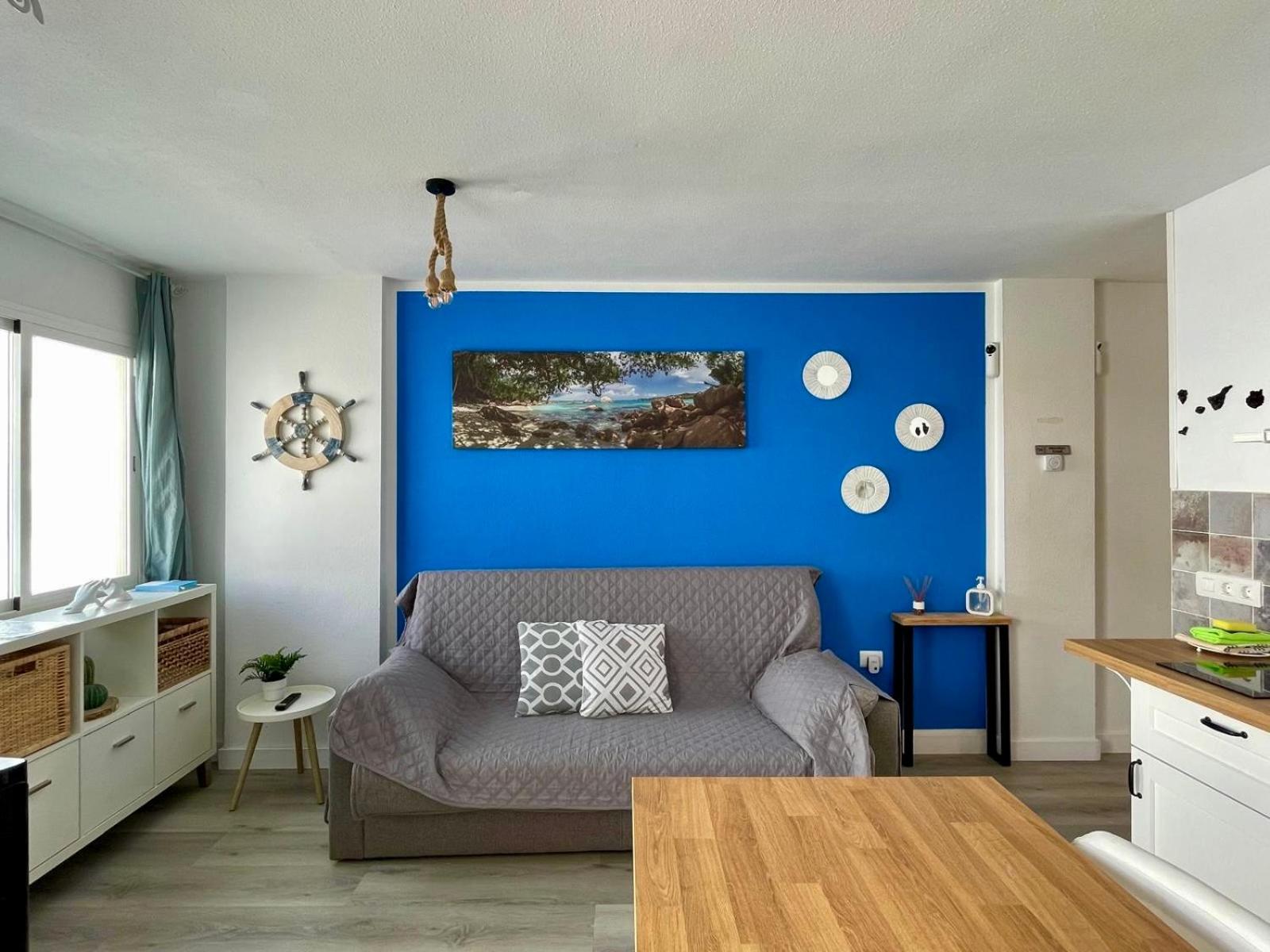 Apartamento con Balcón