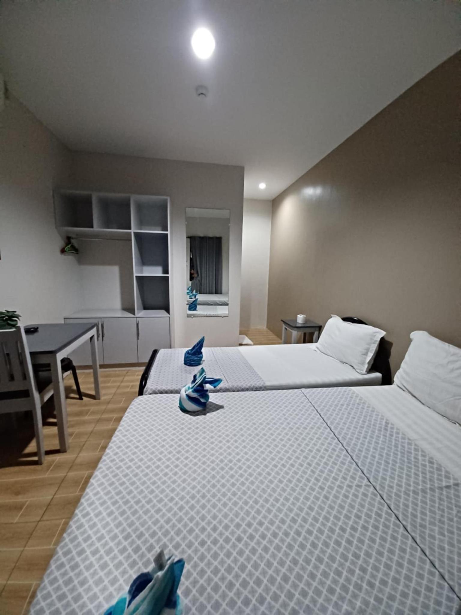 Double or Twin Room - Photo 9