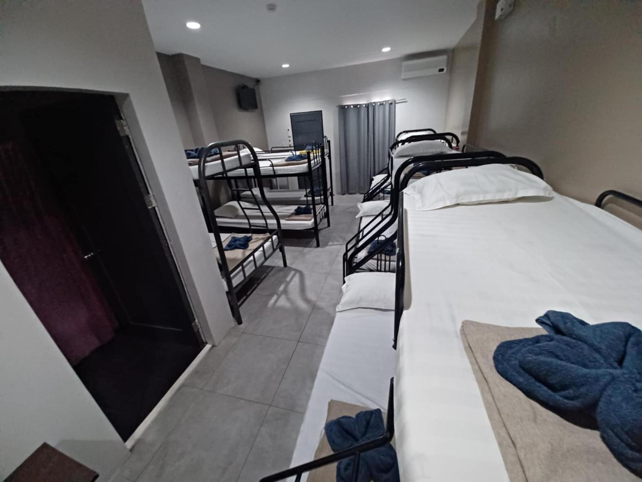 Classic Quadruple Room - Photo 4