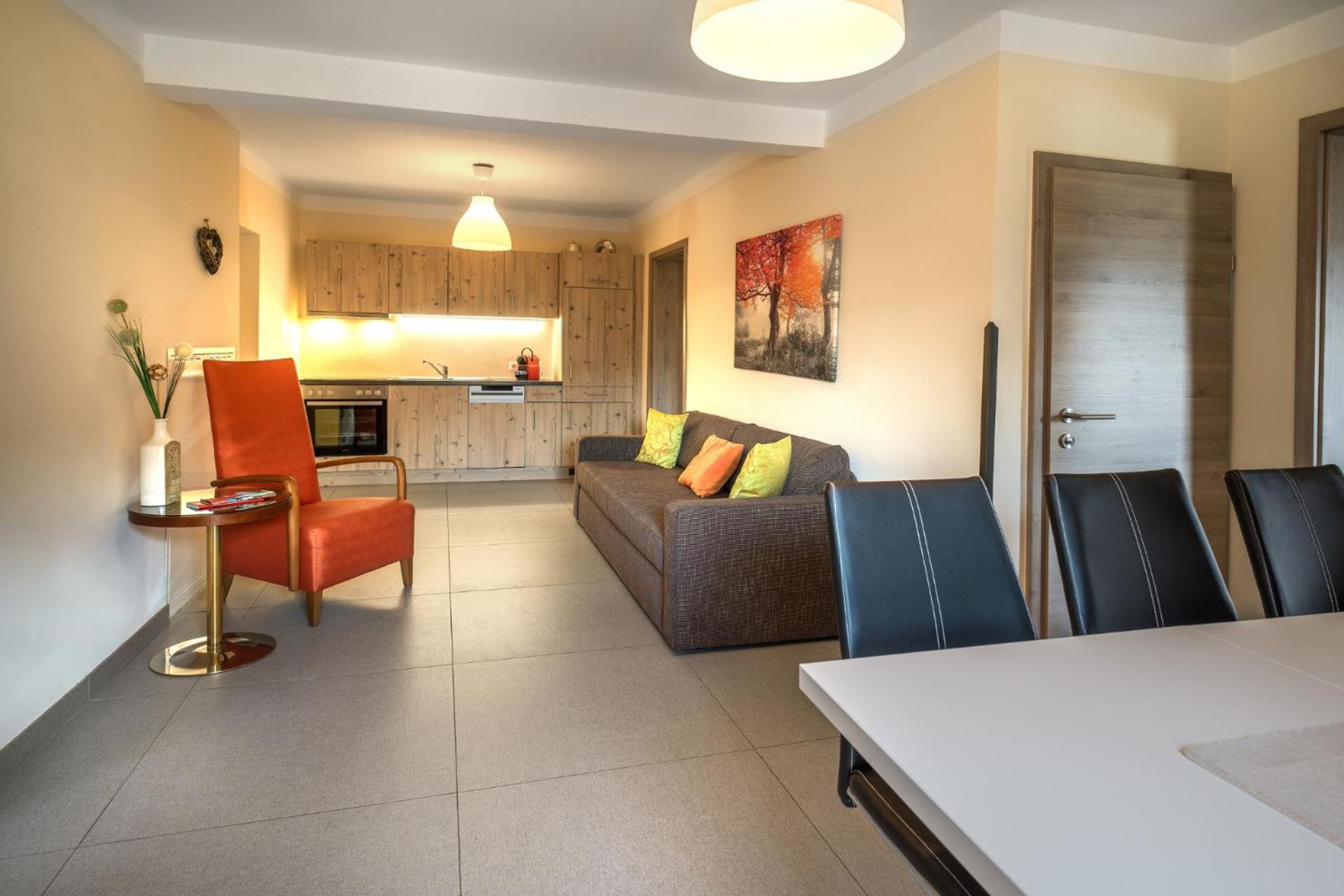Three-Bedroom Apartment - Photo 6