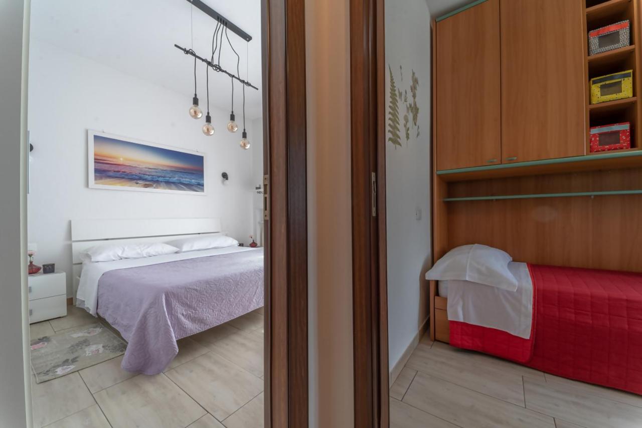 Two-Bedroom House - Photo 9