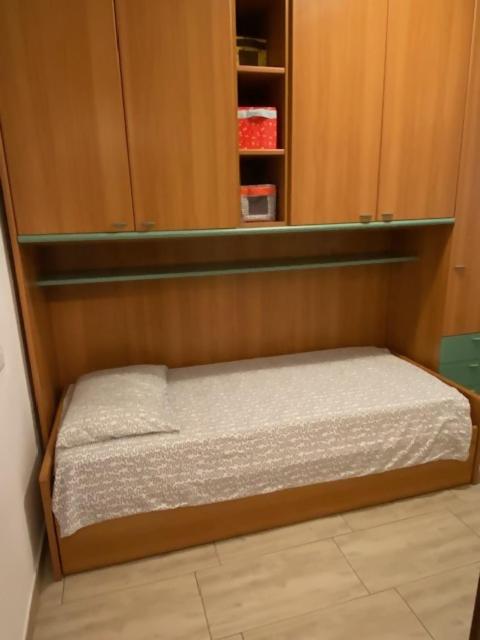 Two-Bedroom House - Photo 33