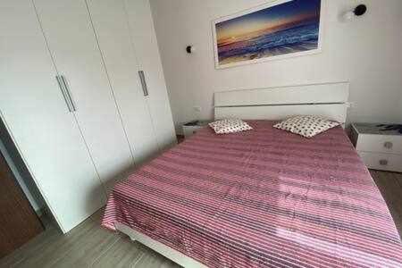 Two-Bedroom House - Photo 27