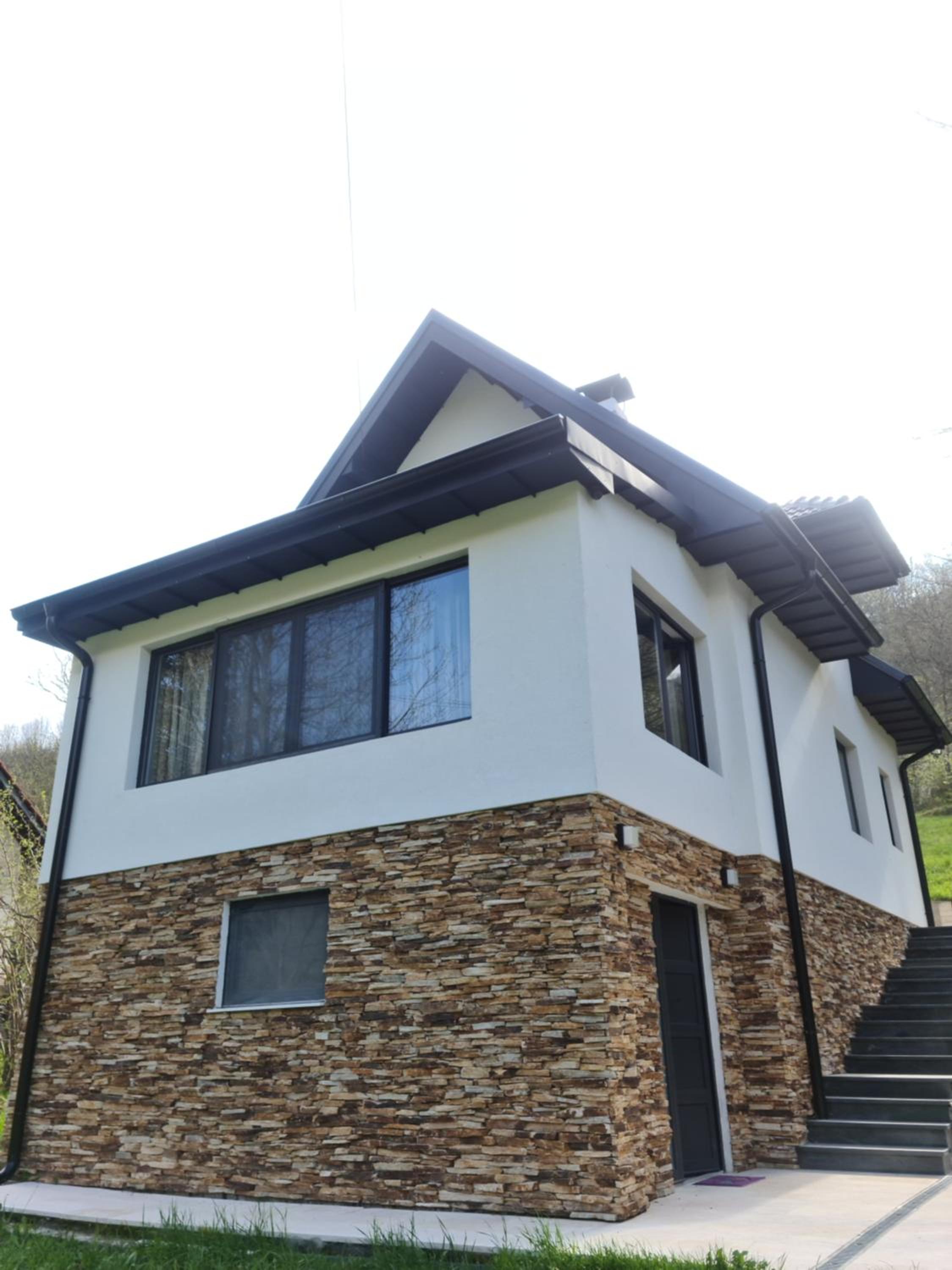 Three-Bedroom Villa photo 2