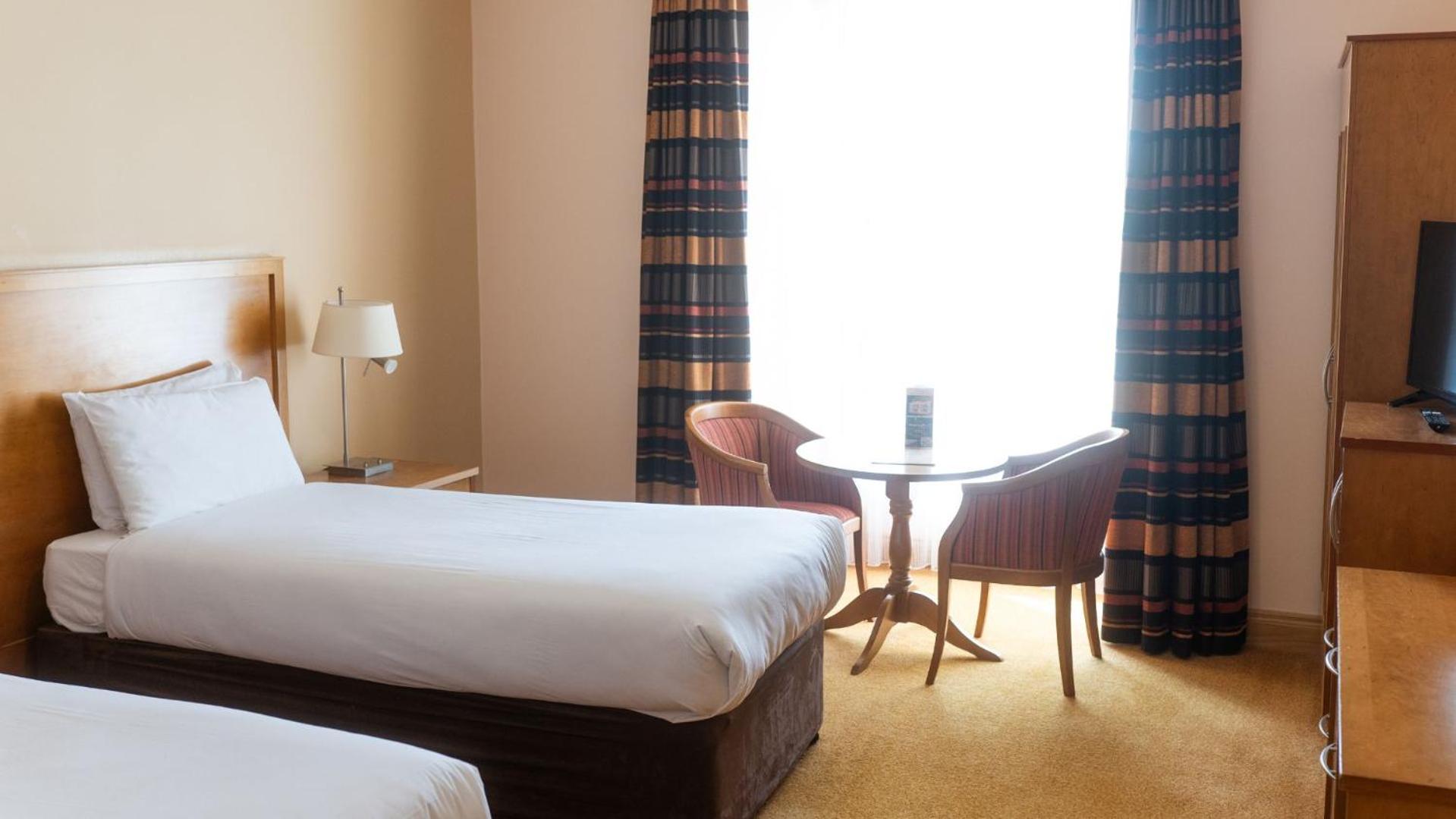 Twin Room - Photo 1