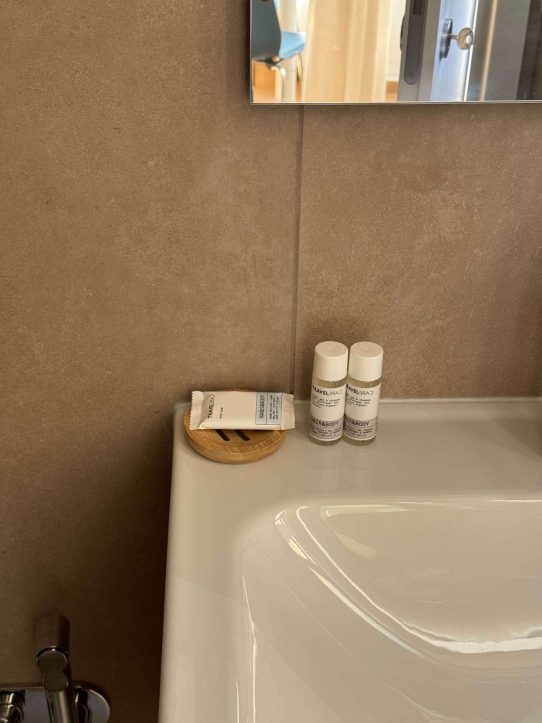 Double Room with Private Bathroom photo 2